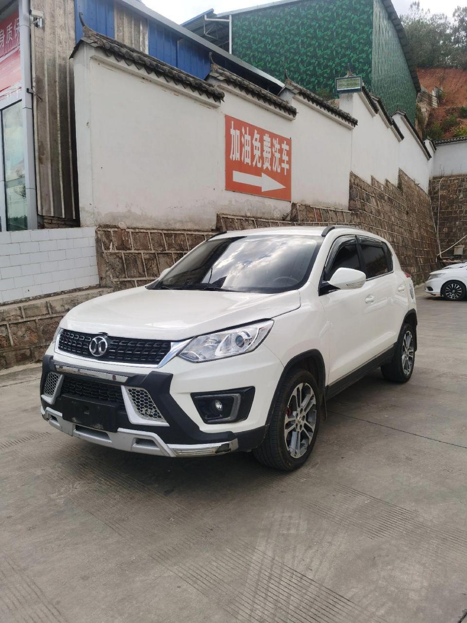 16年北汽x3手动1.