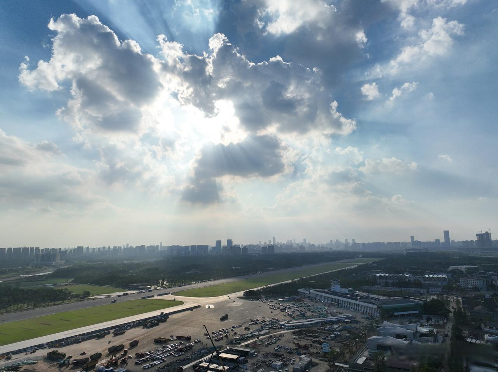 世界第一大中央公园,合肥骆岗中央公园,无人机探秘工程进度,拍到公园