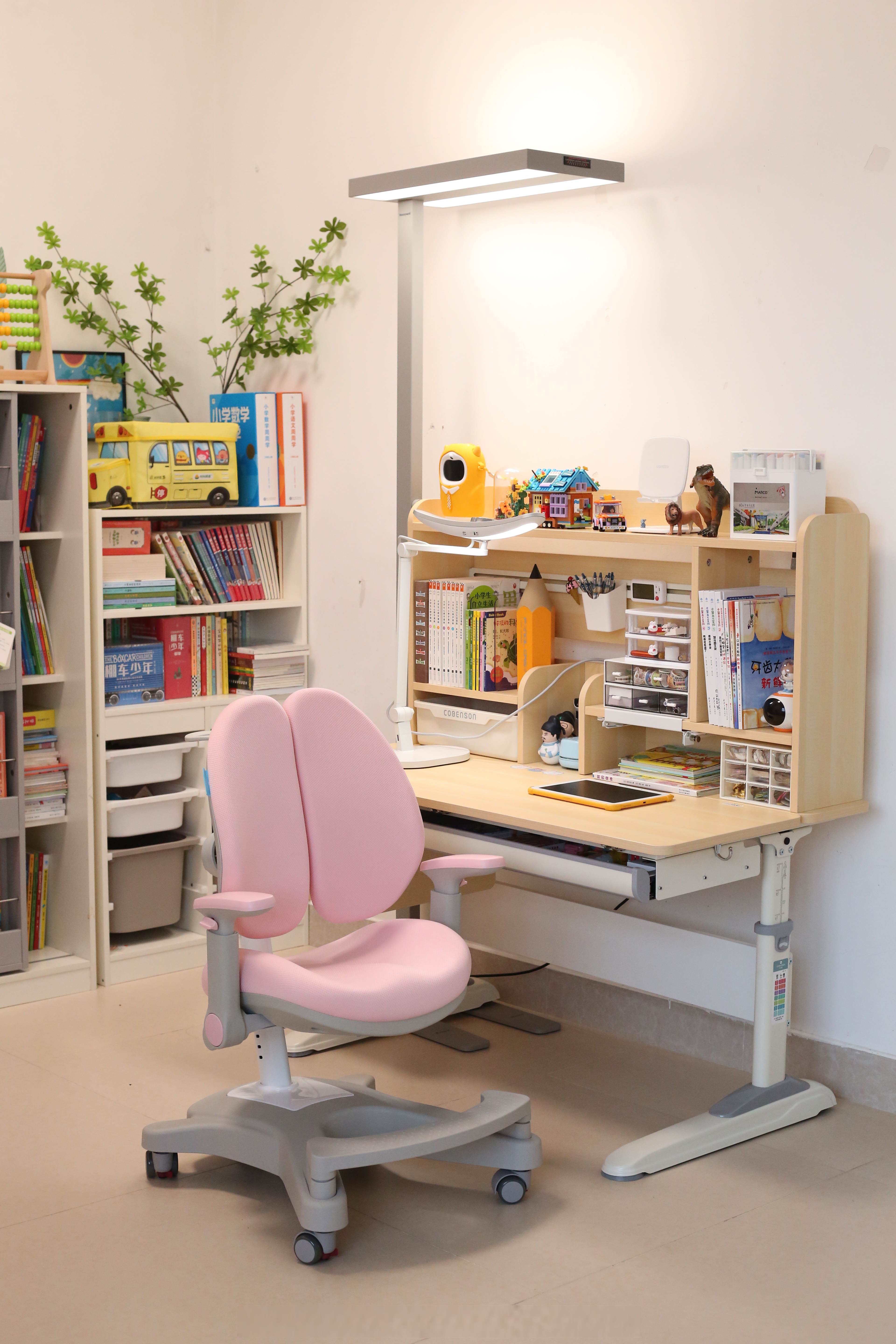 五一宅家,春天的味道🍃倾斜式原木书桌,沉浸式收纳