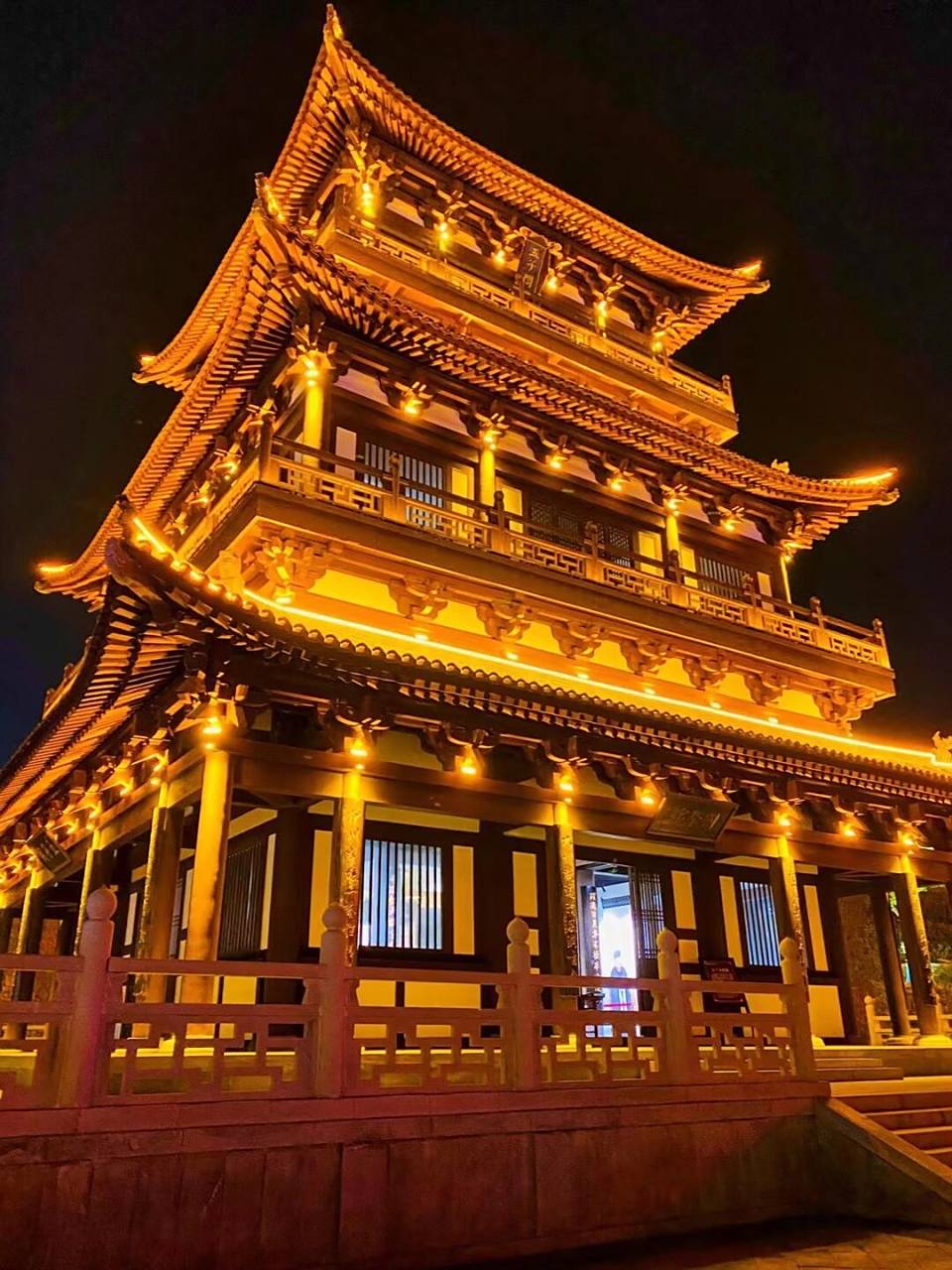 洛阳龙凤山古镇 洛阳龙凤山古镇,新晋网红打卡地,位于河南省伊川县城