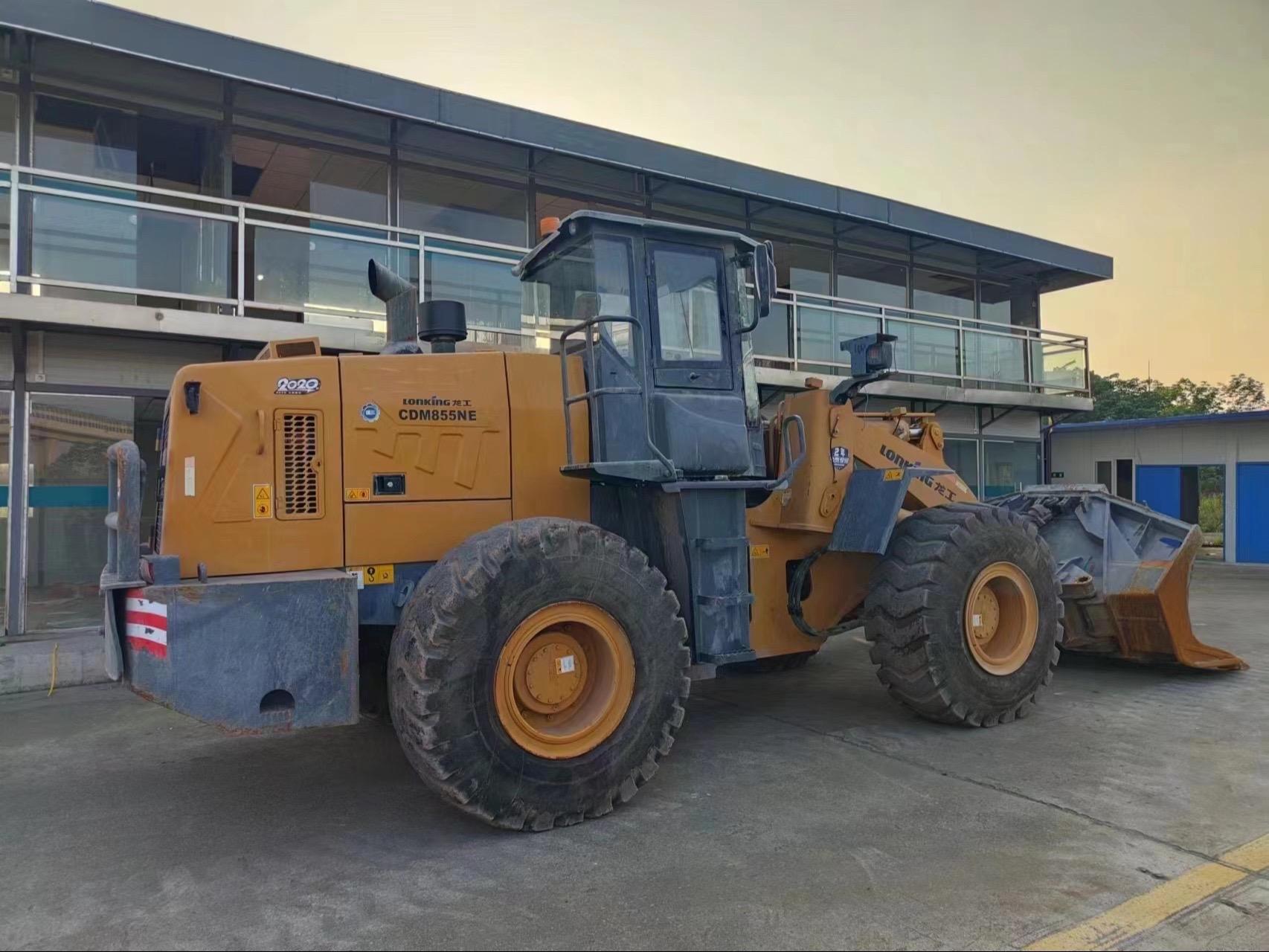 二手龙工装载机.