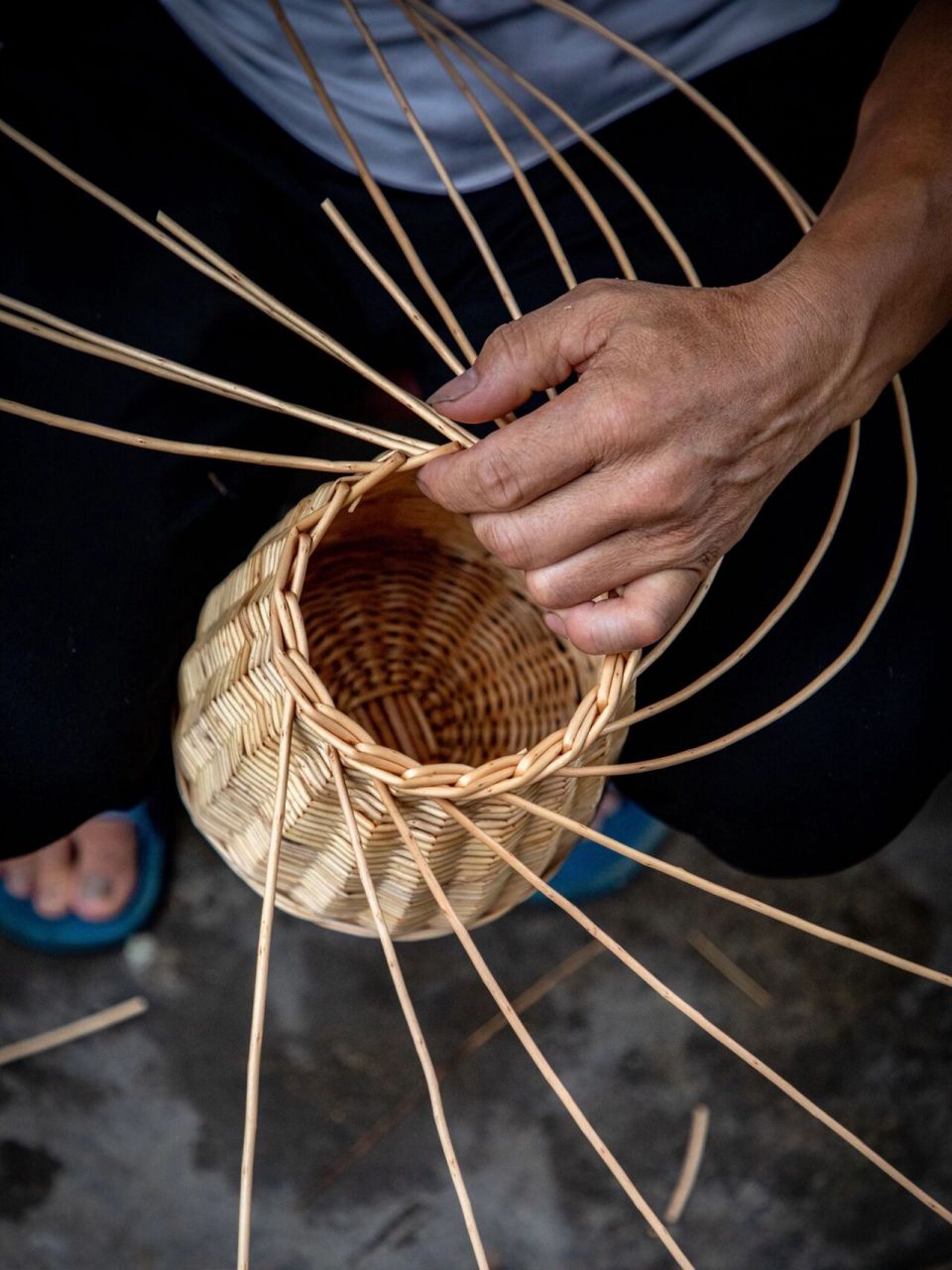 手艺分享 | 沂蒙山区的寻柳之路91 柳编是中国民间传统手工艺品之一