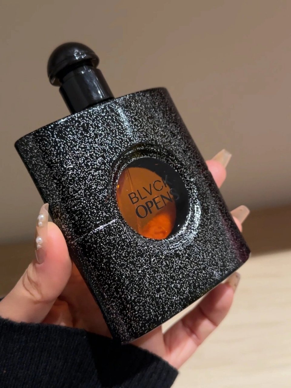 女生千万不要喷黑鸦片7515太上头了啊啊啊 黑鸦片香水大家都熟悉