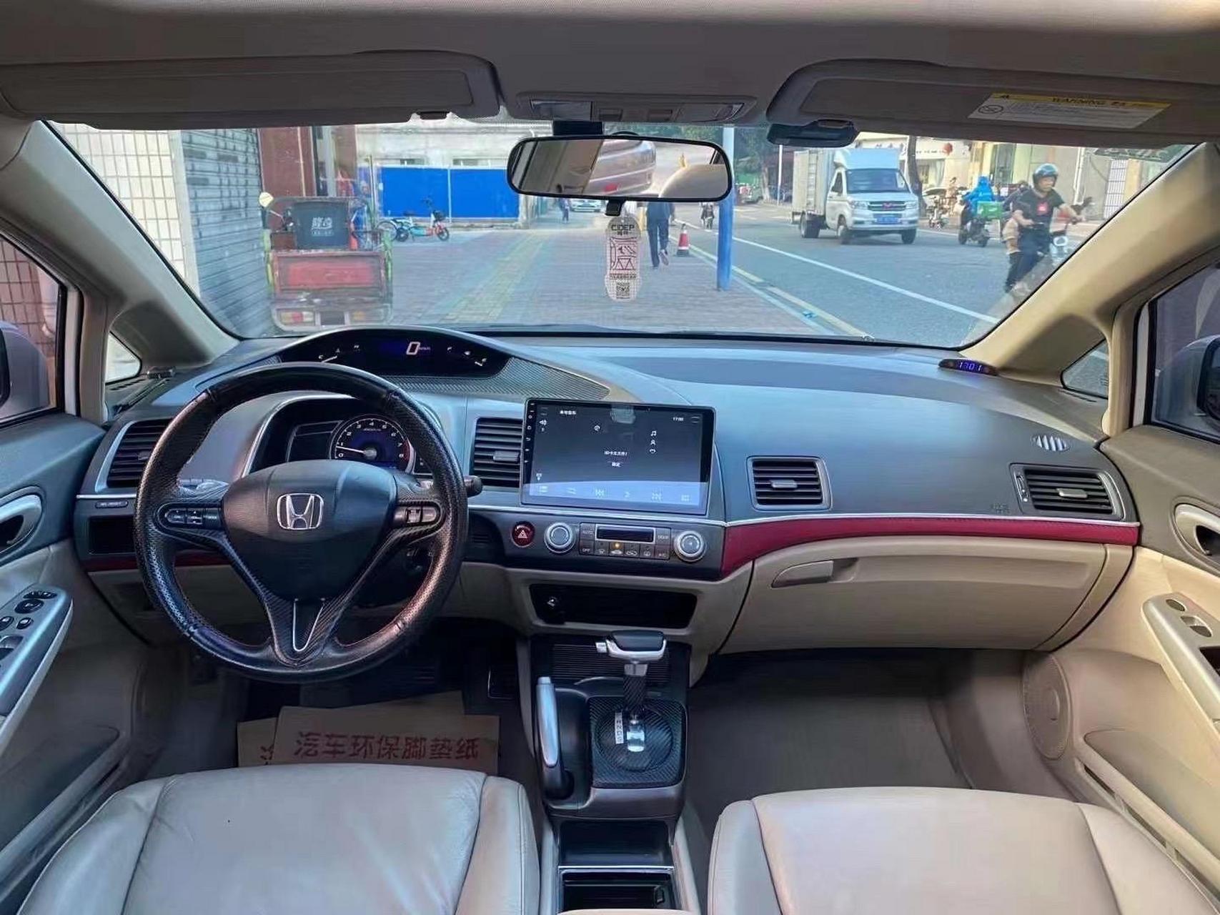 市面是稀少的八代半思域(顶配尊贵版),双保险到明年5月,车况精品,真正