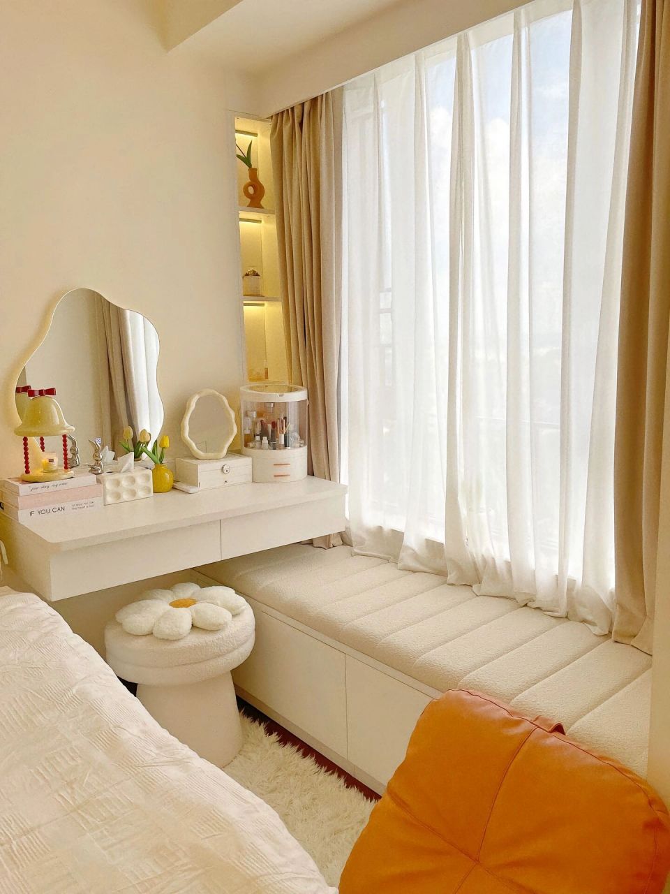 2023年超火的飘窗梳妆台设计 整理了五款2023年当下超火的飘窗梳妆台
