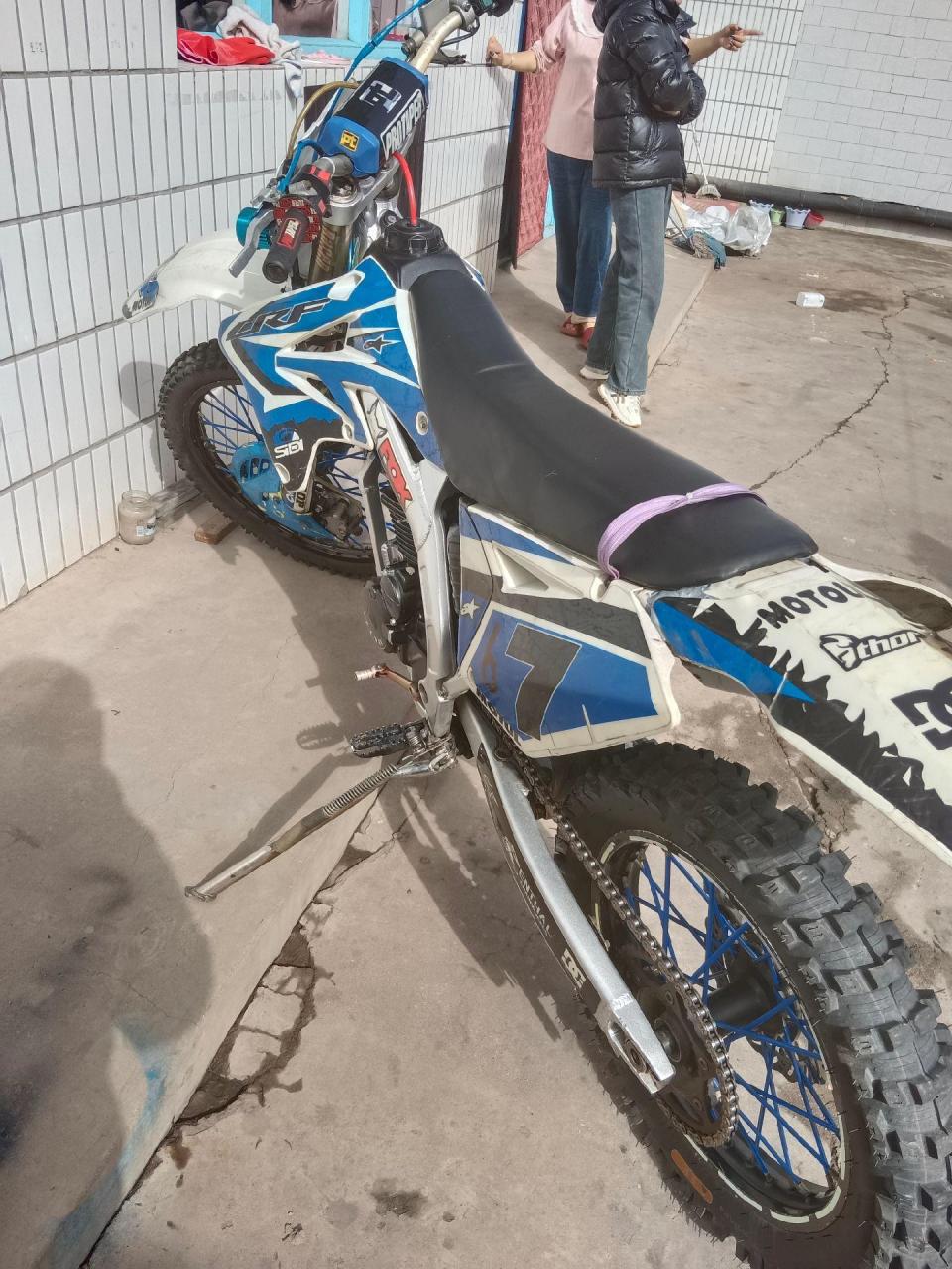 卒玛x7全车铝合金车架前21后18大高赛,风冷250保养便宜,一二档随便