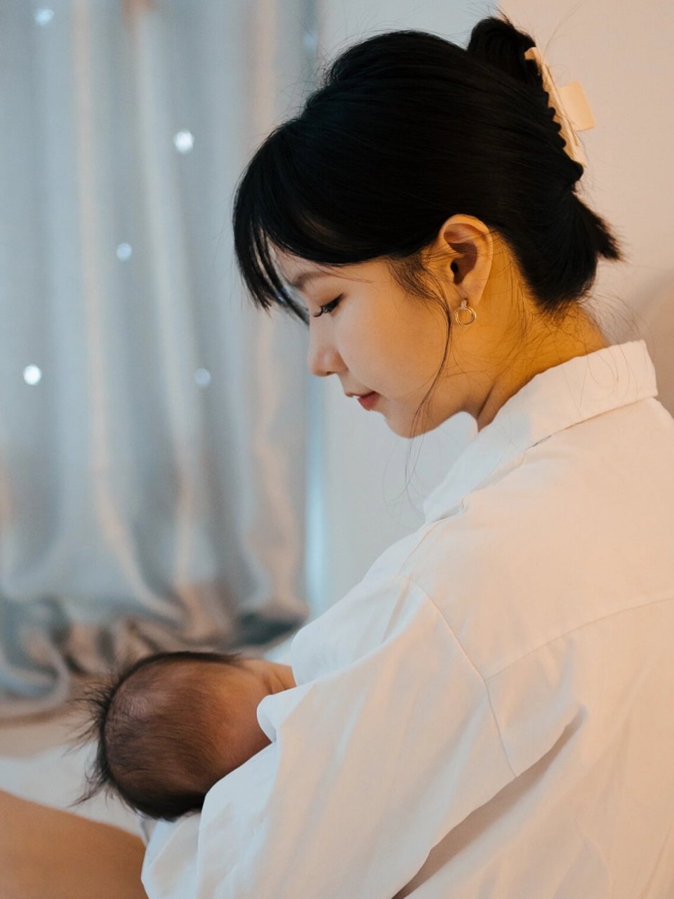 哺乳照|这是只有妈妈才懂的疼痛和幸福 广州约拍 |满月照 	 答应我