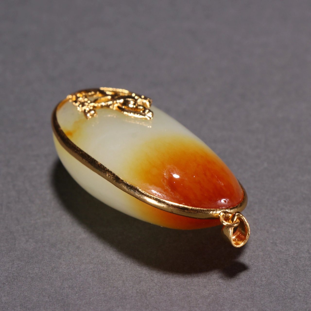 回流 和田玉包金挂坠 规格:高5.3㎝宽2.9㎝厚1.7㎝重40g