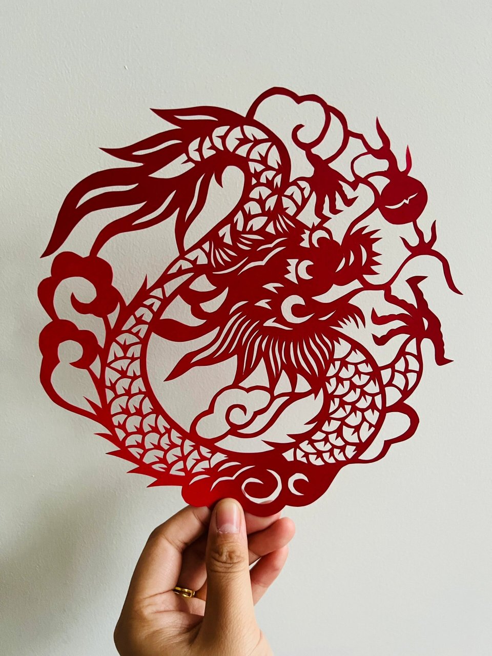 龙年剪纸94(一)  今年行动比较早呀 因为龙特别复杂 也比较难刻