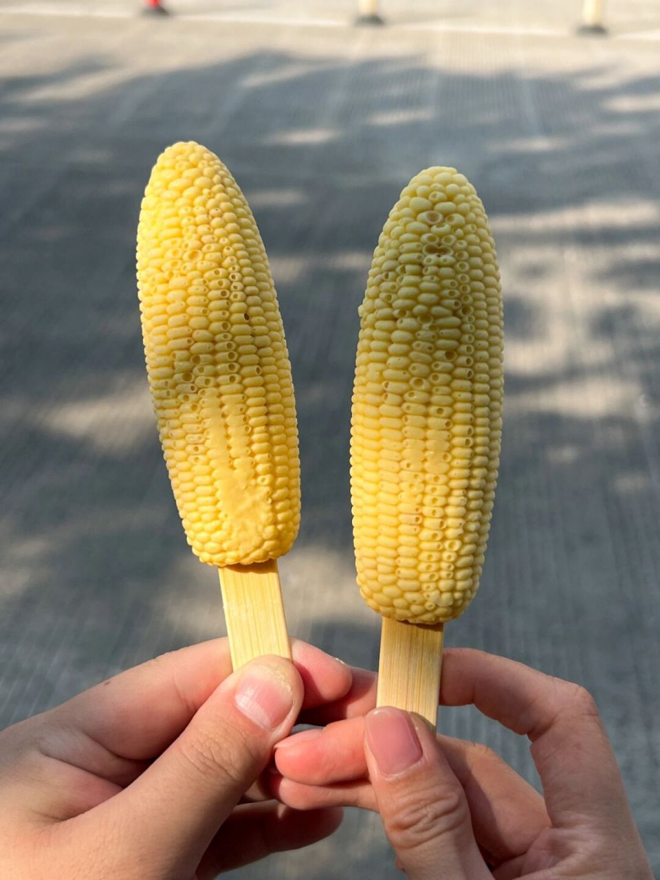 盒马新品6015爆浆玉米雪糕好好吃 里面真的有玉米99 #盒马新品