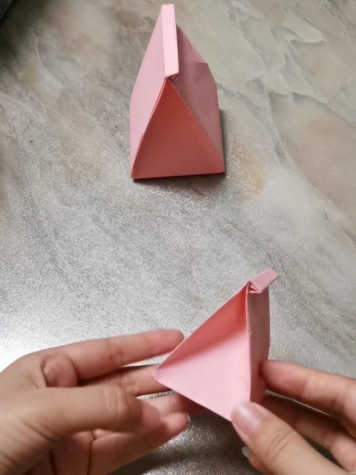 亲子手工折纸,简易小纸袋 长方形纸,折出面包袋!快来试试吧!简单易学!