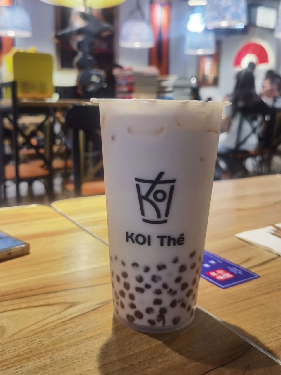 koi奶茶,金茂览秀城店～ 这个牌子若干年前,我第一次喝到,是在浙江的