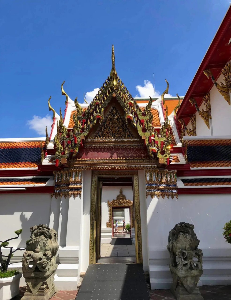 打卡泰国9593佛教圣地,参观曼谷卧佛寺98 泰国是一个佛教国家