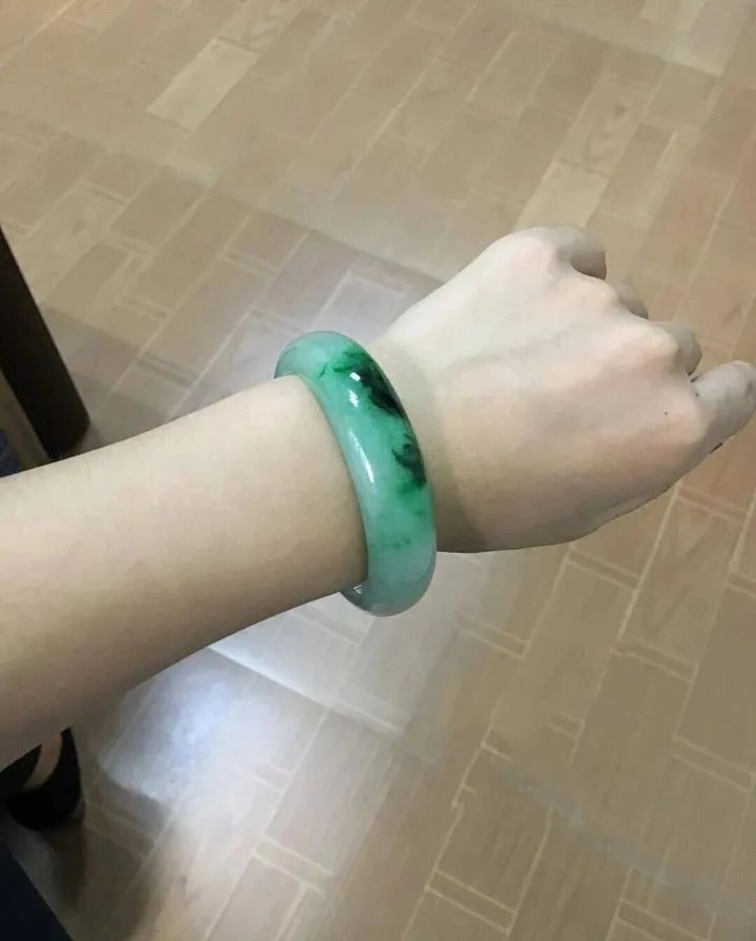 翡翠镯子如何清洗(翡翠镯子如何清洗最好) 第2张