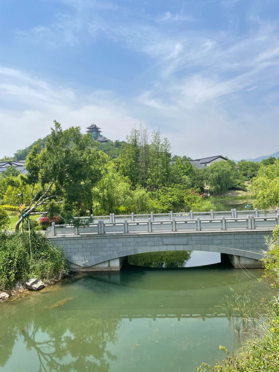 无锡遛娃|小众景点 雅达阳羡溪山小镇 99地址:宜兴市洞达路 99