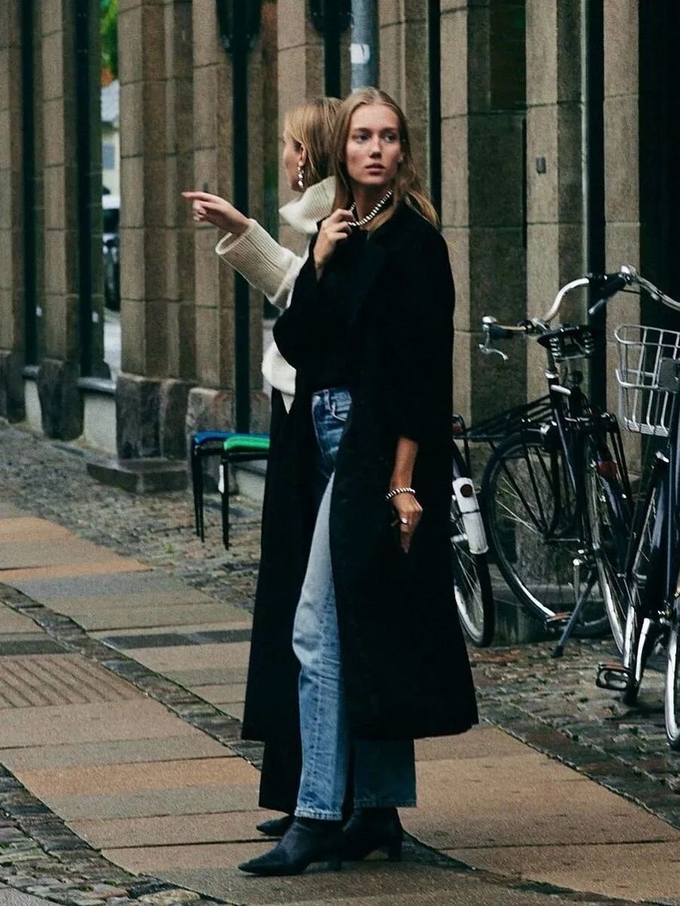 时尚‖丹麦博主模特双胞胎姐妹时尚穿搭 这对来自丹麦的博主,模特