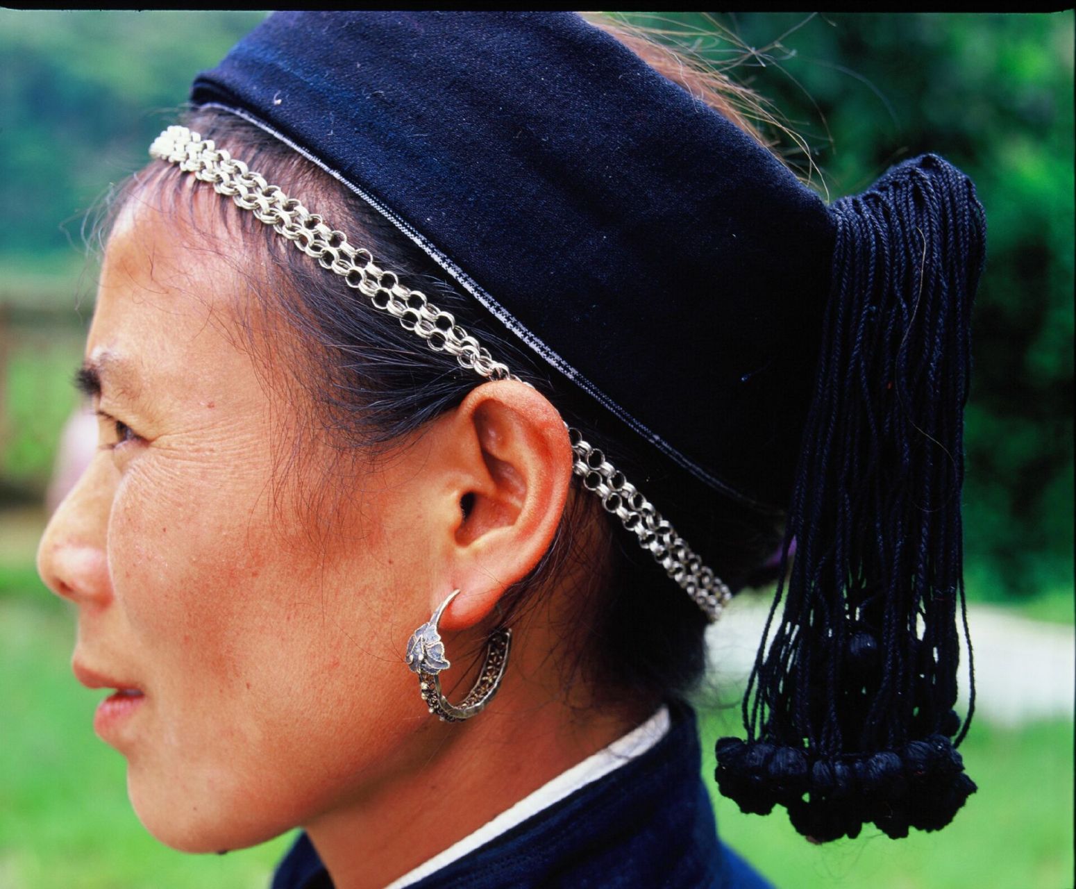 壮族头饰 图一:隆林,西林,田林,富宁一带的壮族女性头饰.