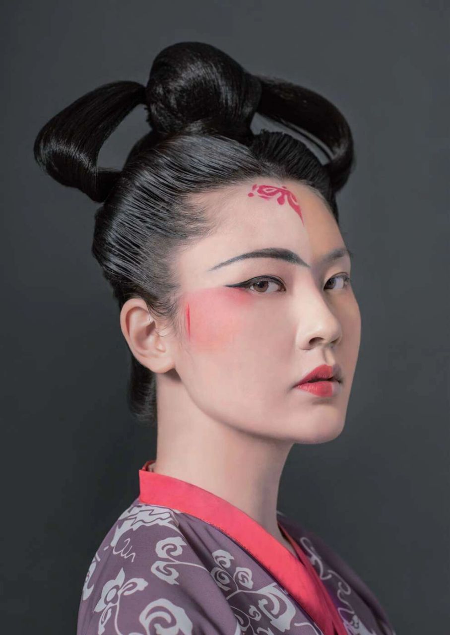 98古代妆容|从先秦至明朝妆容复原图 7815图1:先秦素妆 78