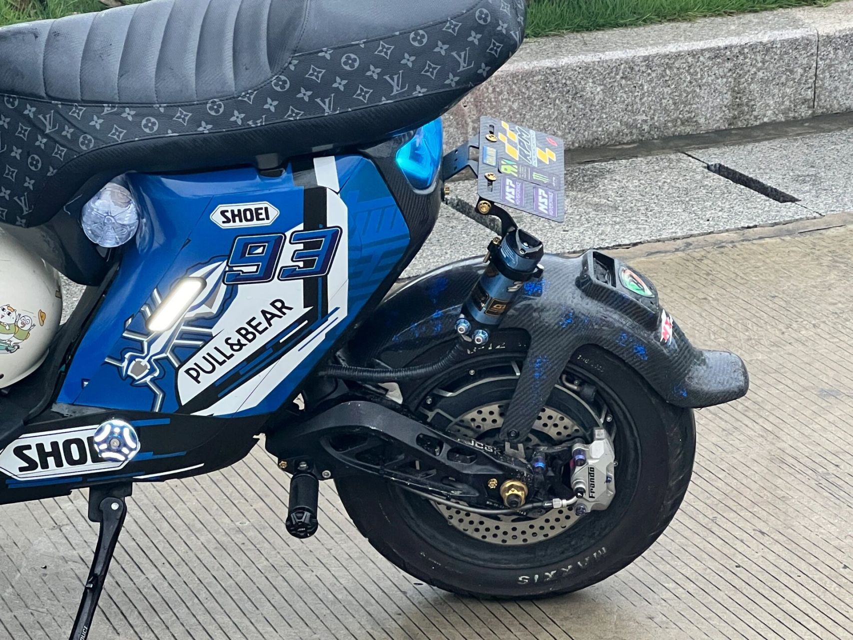 小牛电动车小众系列 m2算是小牛里面最特别的一辆车了,如今已经停产