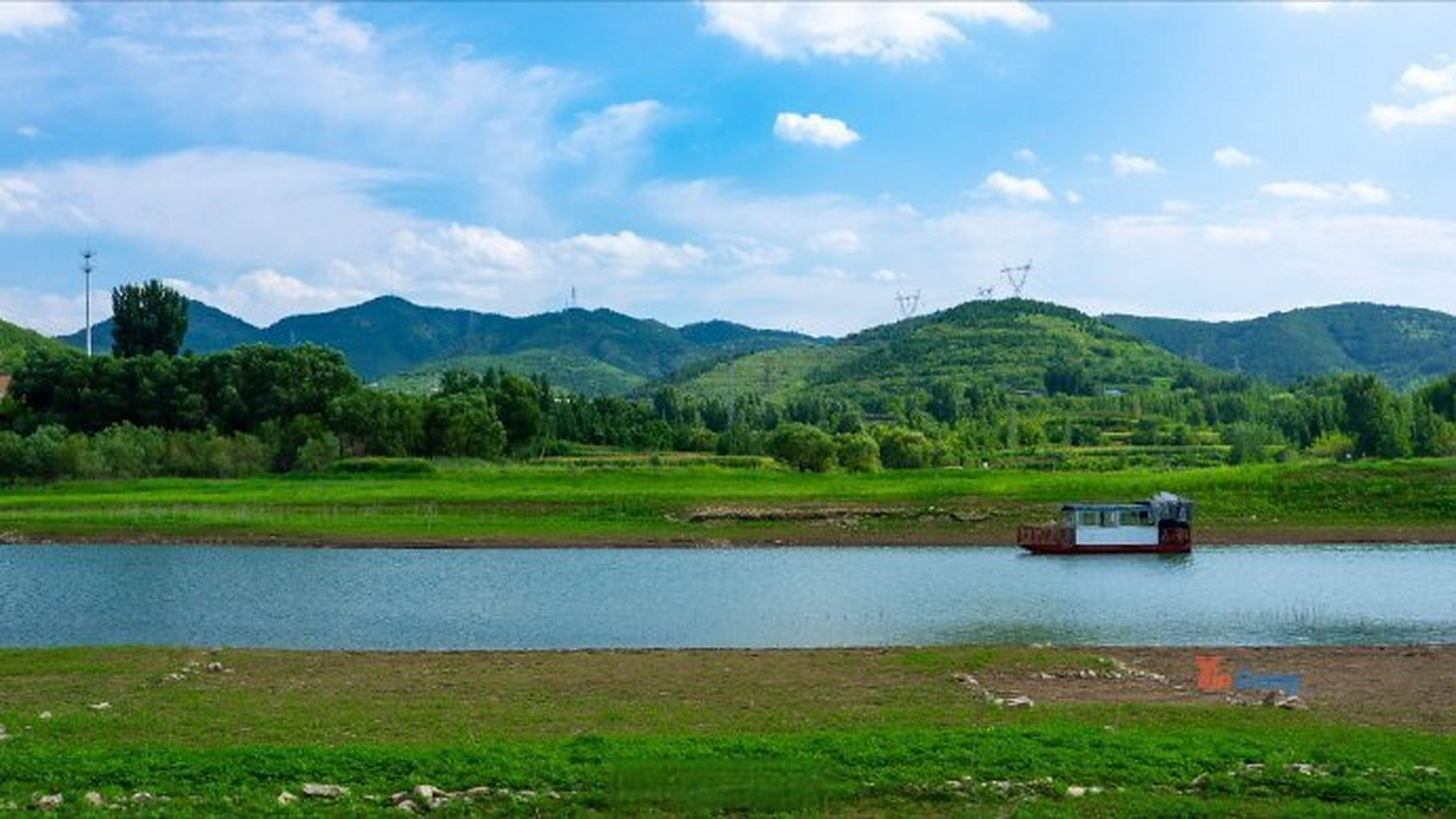 02#沿着黄河遇见海# 夏天的济南狼猫山水库,有木有一种大草原的感觉