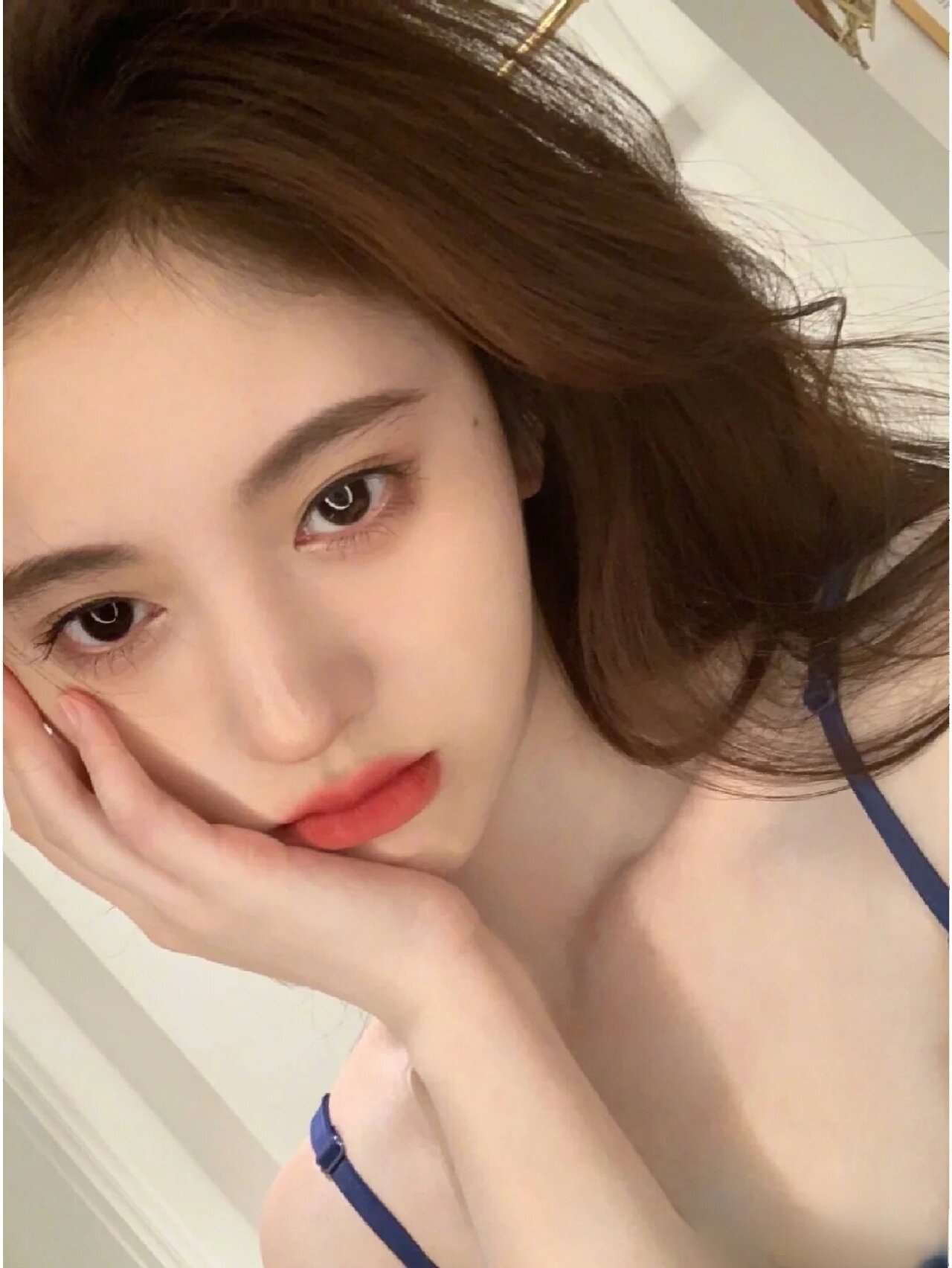 鞠婧祎的绝美头像@草莓园长种草莓的动态