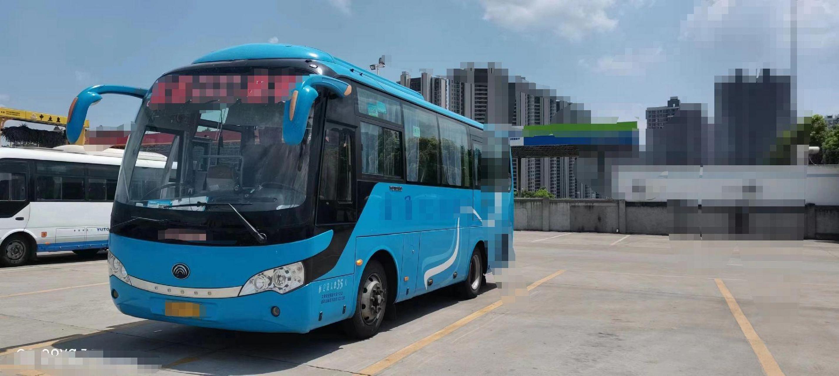 宇通6808型号2015年12月份35座,玉柴200马力,国4排放,气囊缓速器,空调