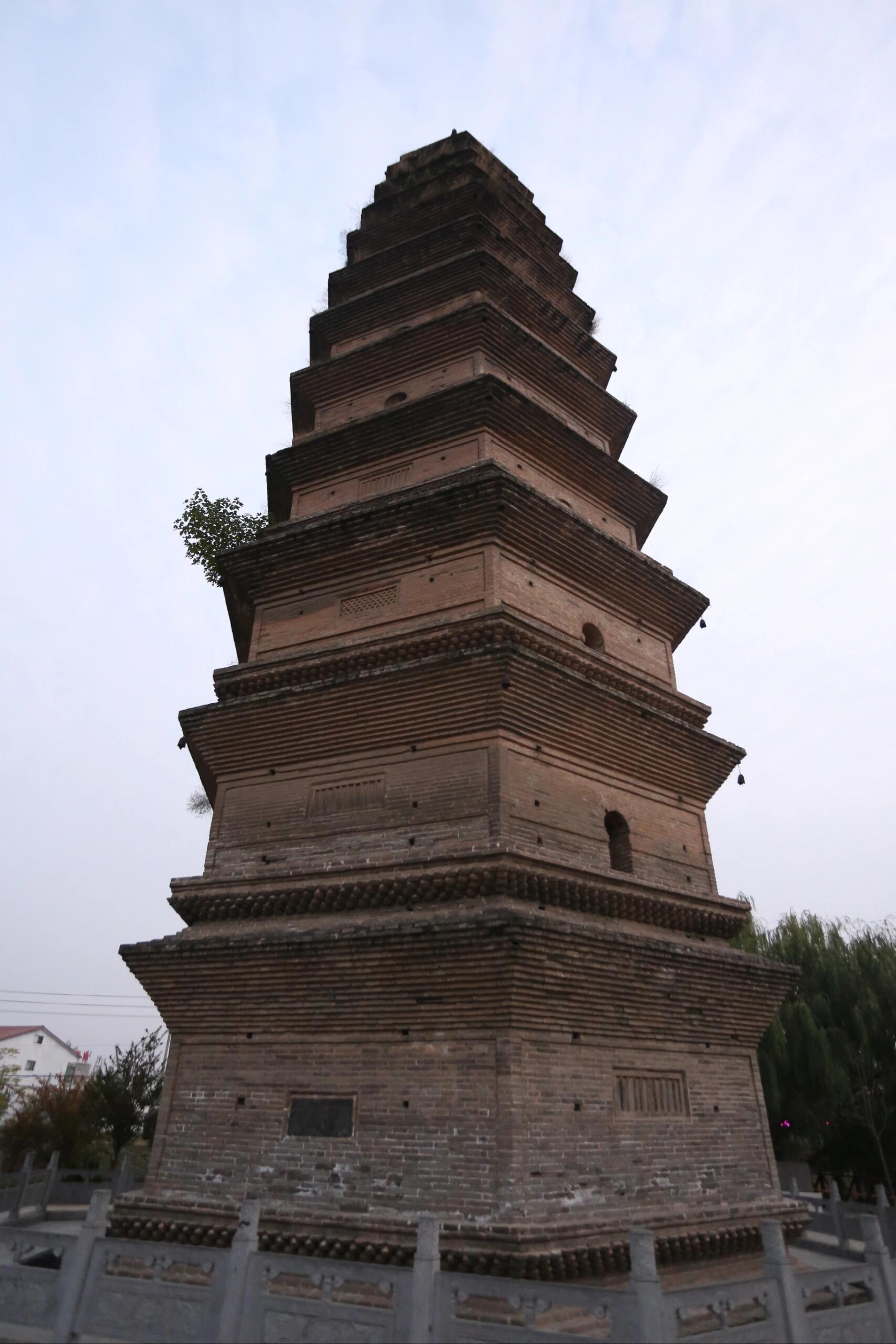 原阳,玲珑塔