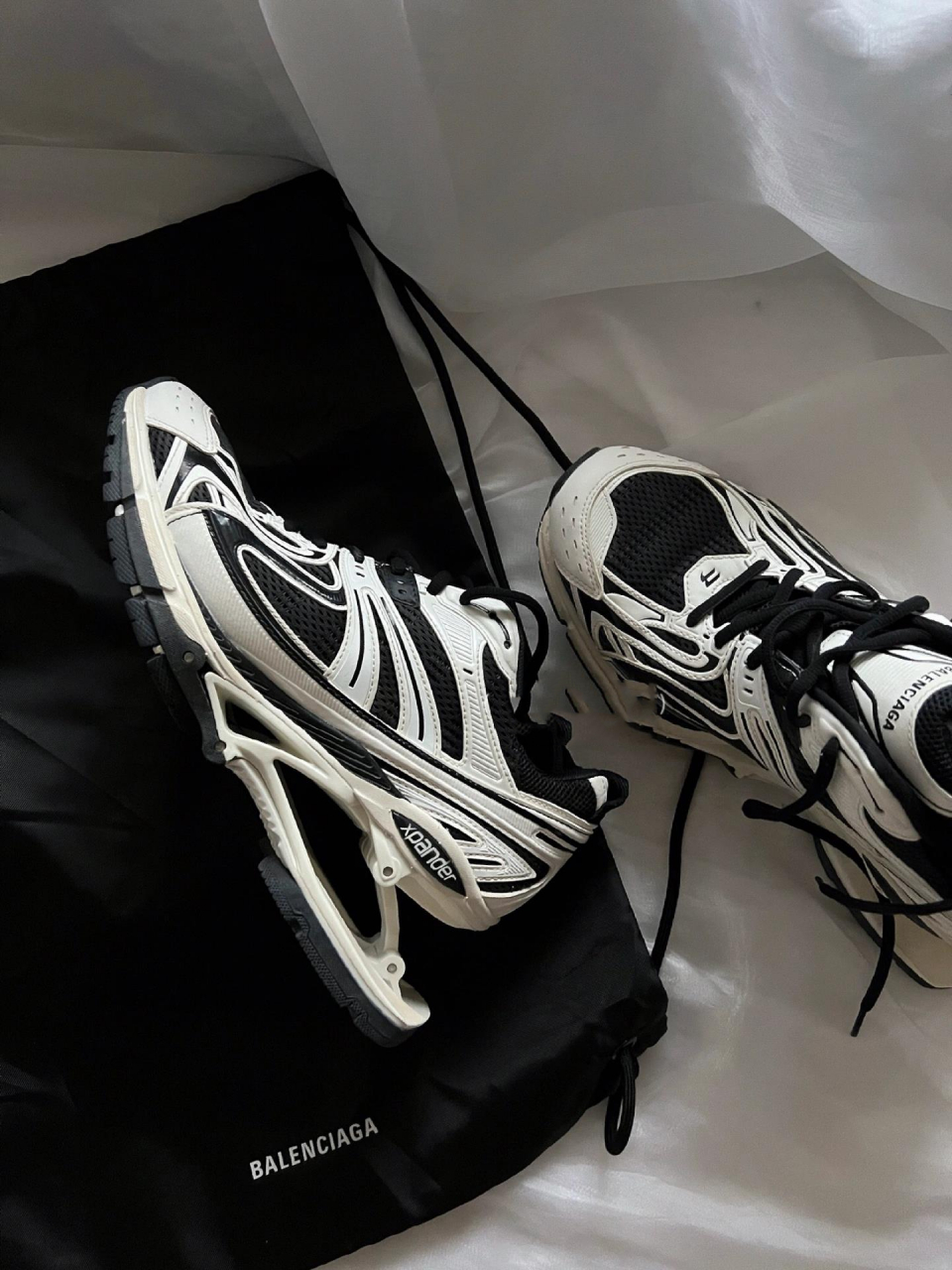 balenciaga 巴黎世家 xpander弹簧鞋 新出的黑白配色 果然熊猫色永远