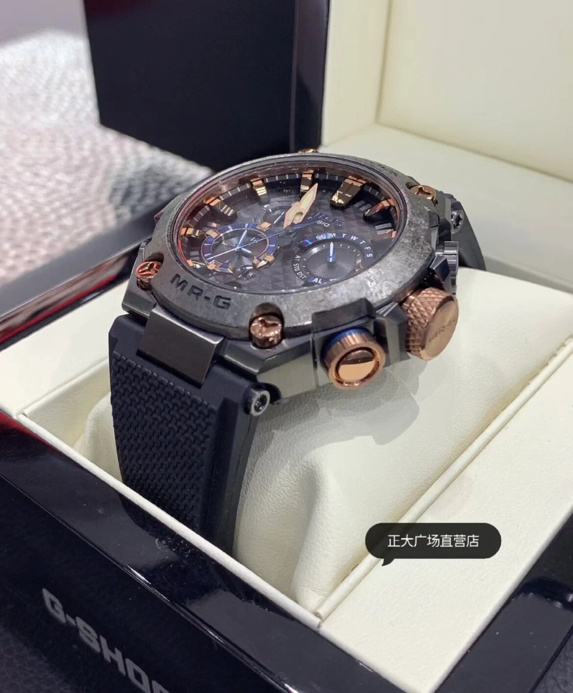 卡西欧mrg高端男士表 mrg系列是最顶级的系列97 采用日本传统「勝色