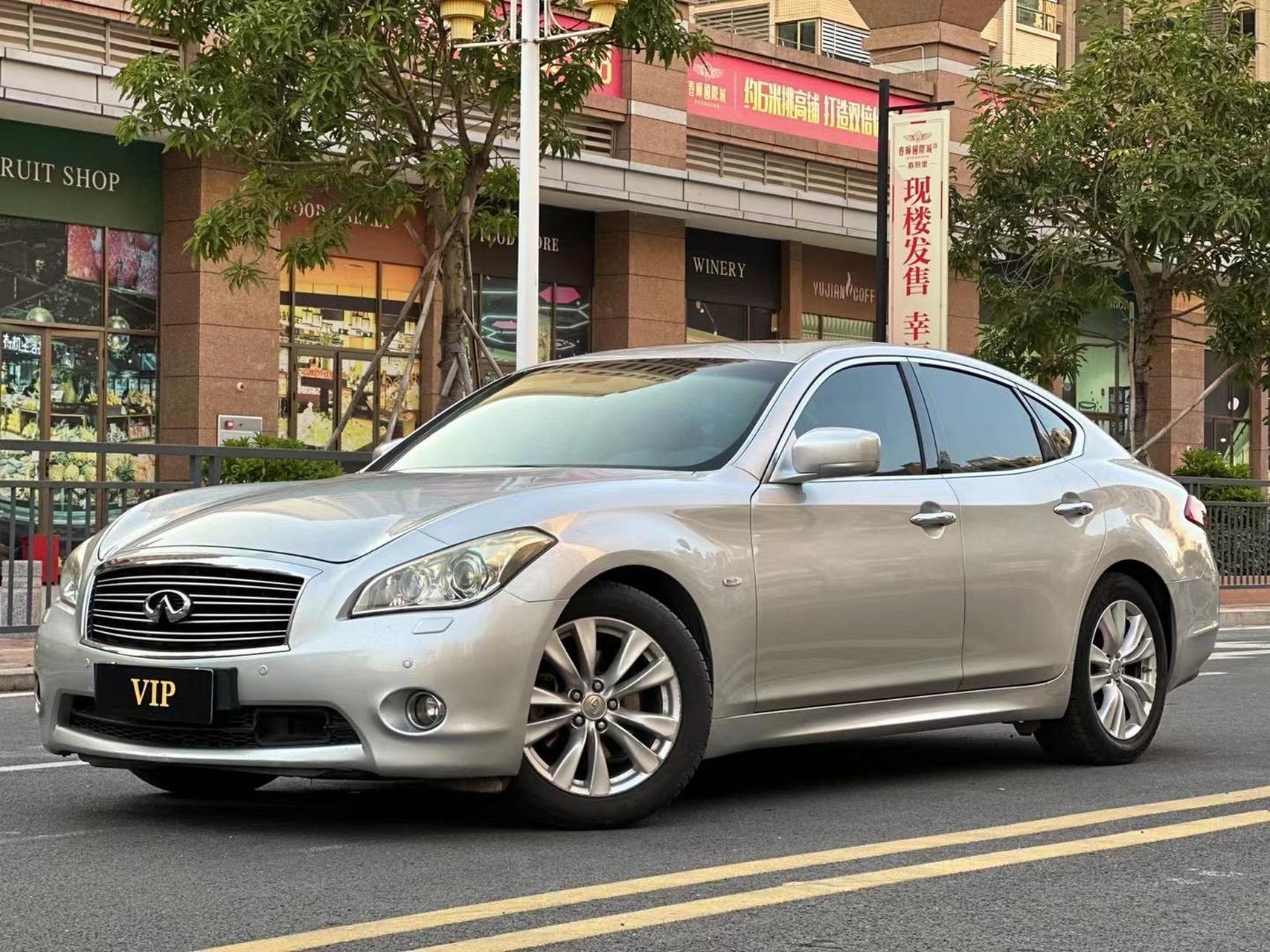 2011年英菲尼迪m25,2.