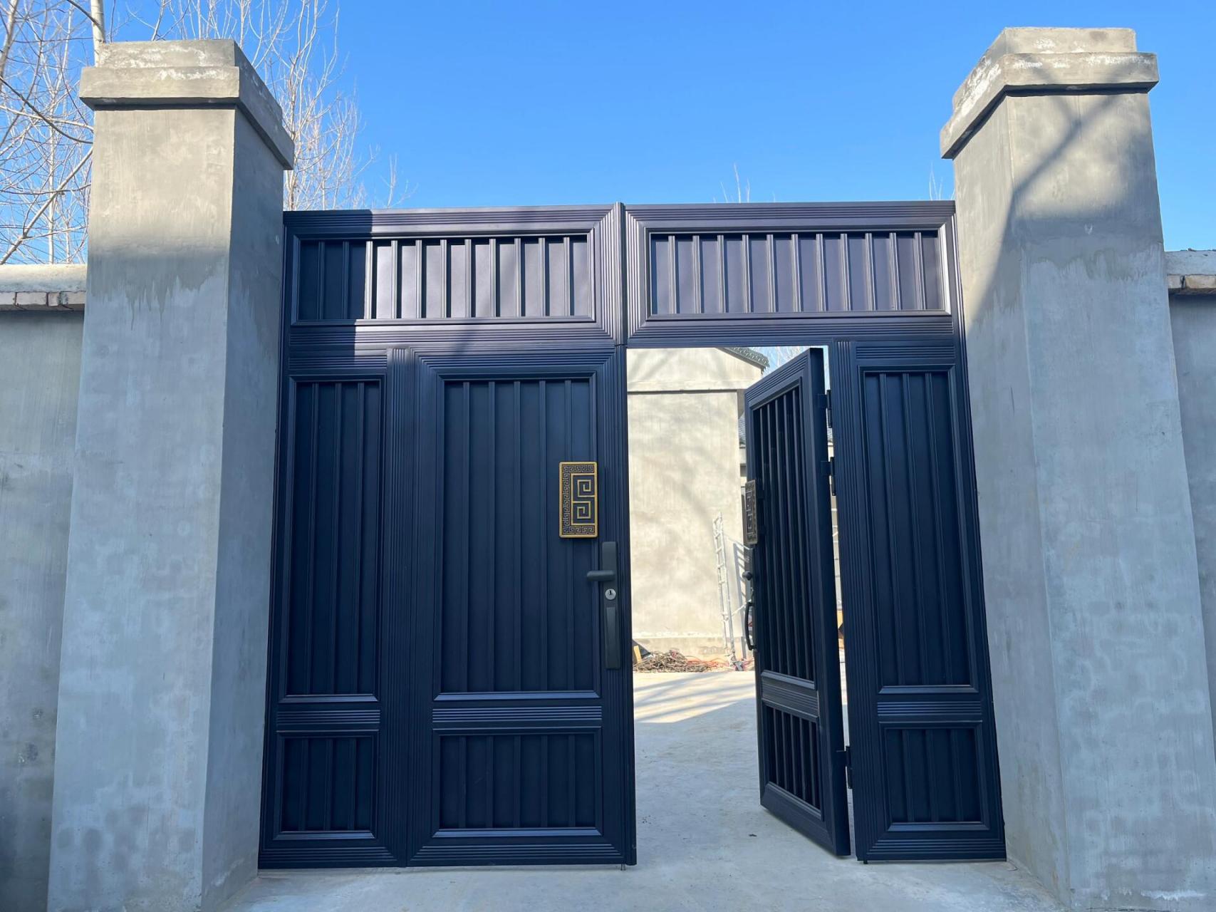 农村自建房大门  性价比超高 心心念念的大门终于安装完成,性价比超高