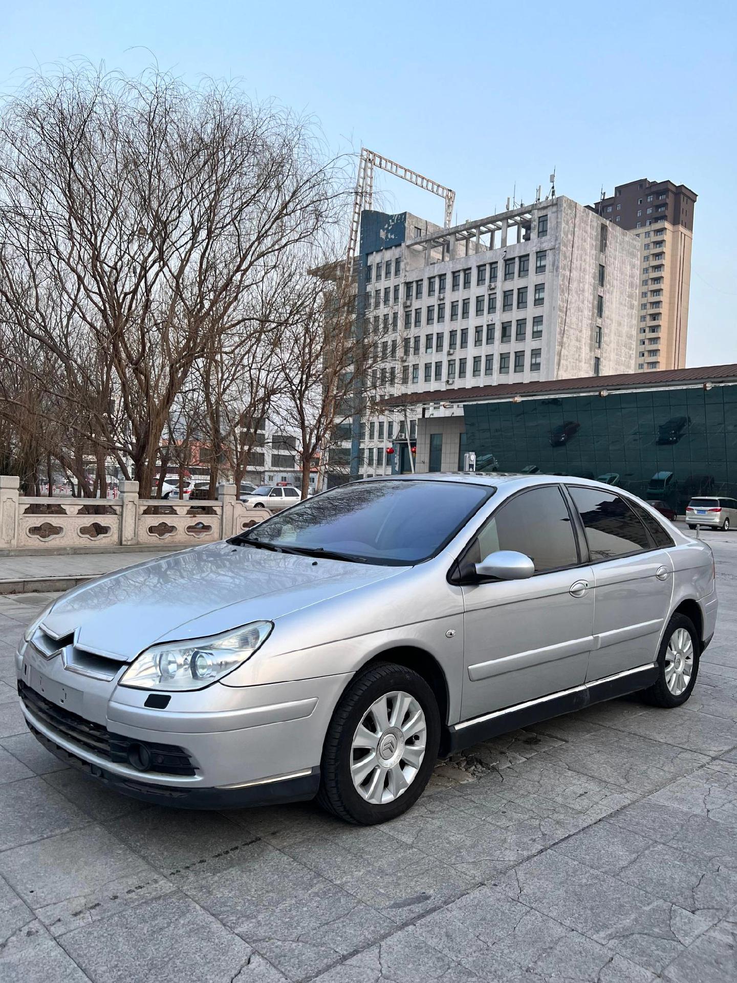 雪铁龙c5,全车原版无任何更换件,漆面照人四角无伤车!