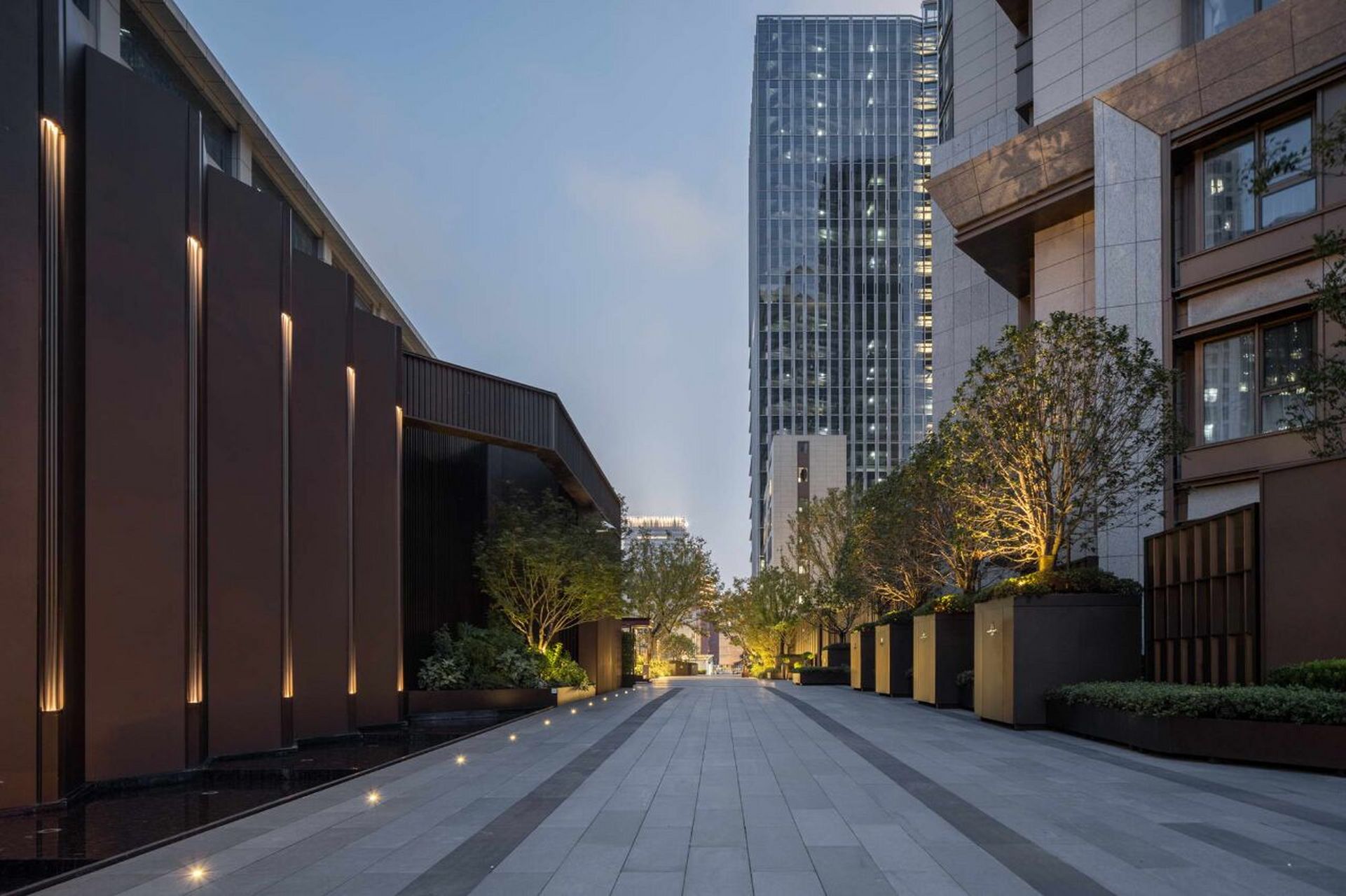 上海·苏河湾中心·润府 设计是一段成长的旅程,经历了迷茫,痛楚,怀疑