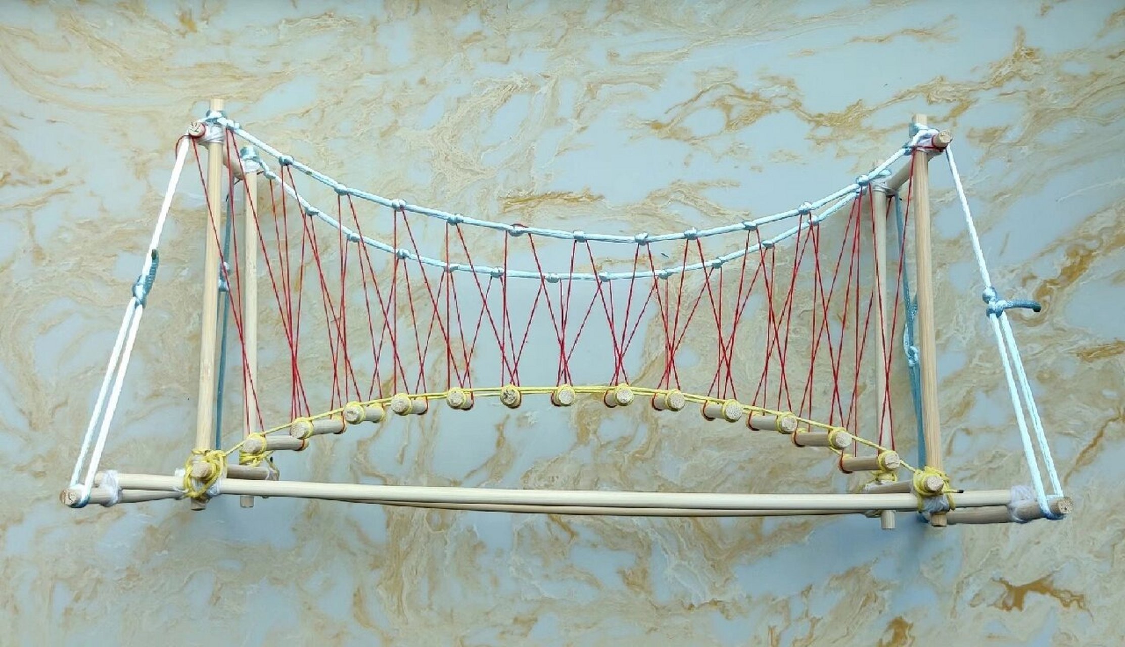 手工吊桥材料篇 ①任何材质的签子长度50厘米以内皆可.