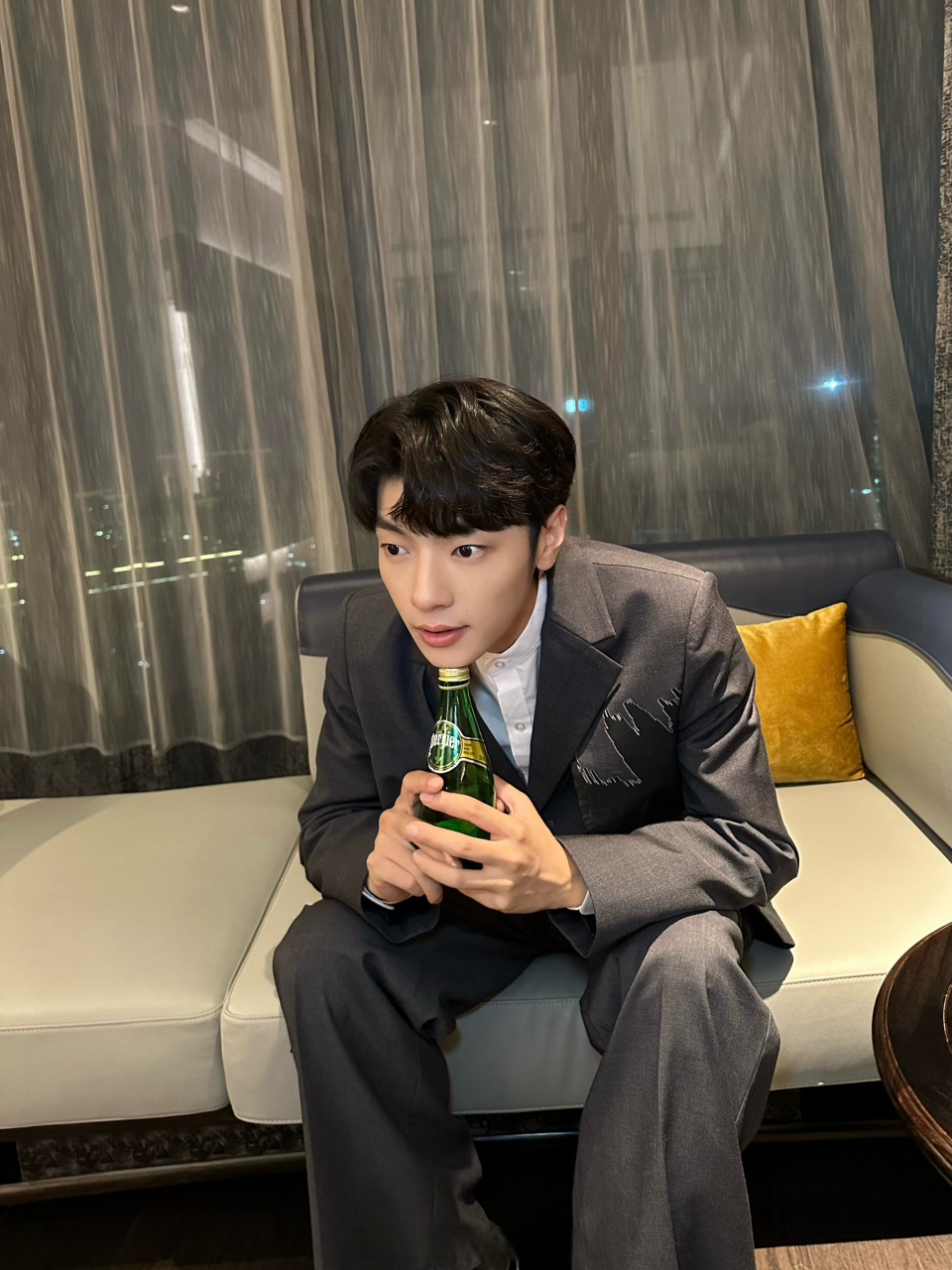 杭州下雨啦7415你们那里呢 #这届秋天这么穿##张嘉鑫jason