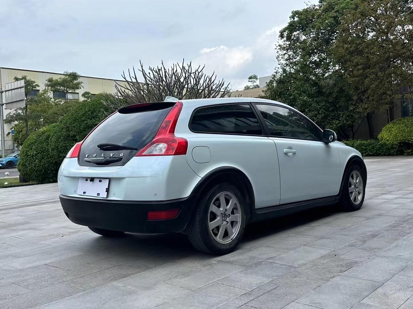 沃尔沃c30,两门四座轿跑,2.0自动豪华版,精品车况,整车进口