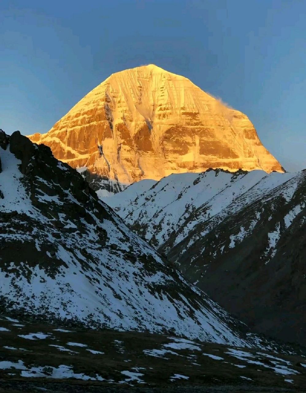 佛教宇宙的中心——冈仁波齐 冈底斯,被无数的宗教派系公认为神山之主