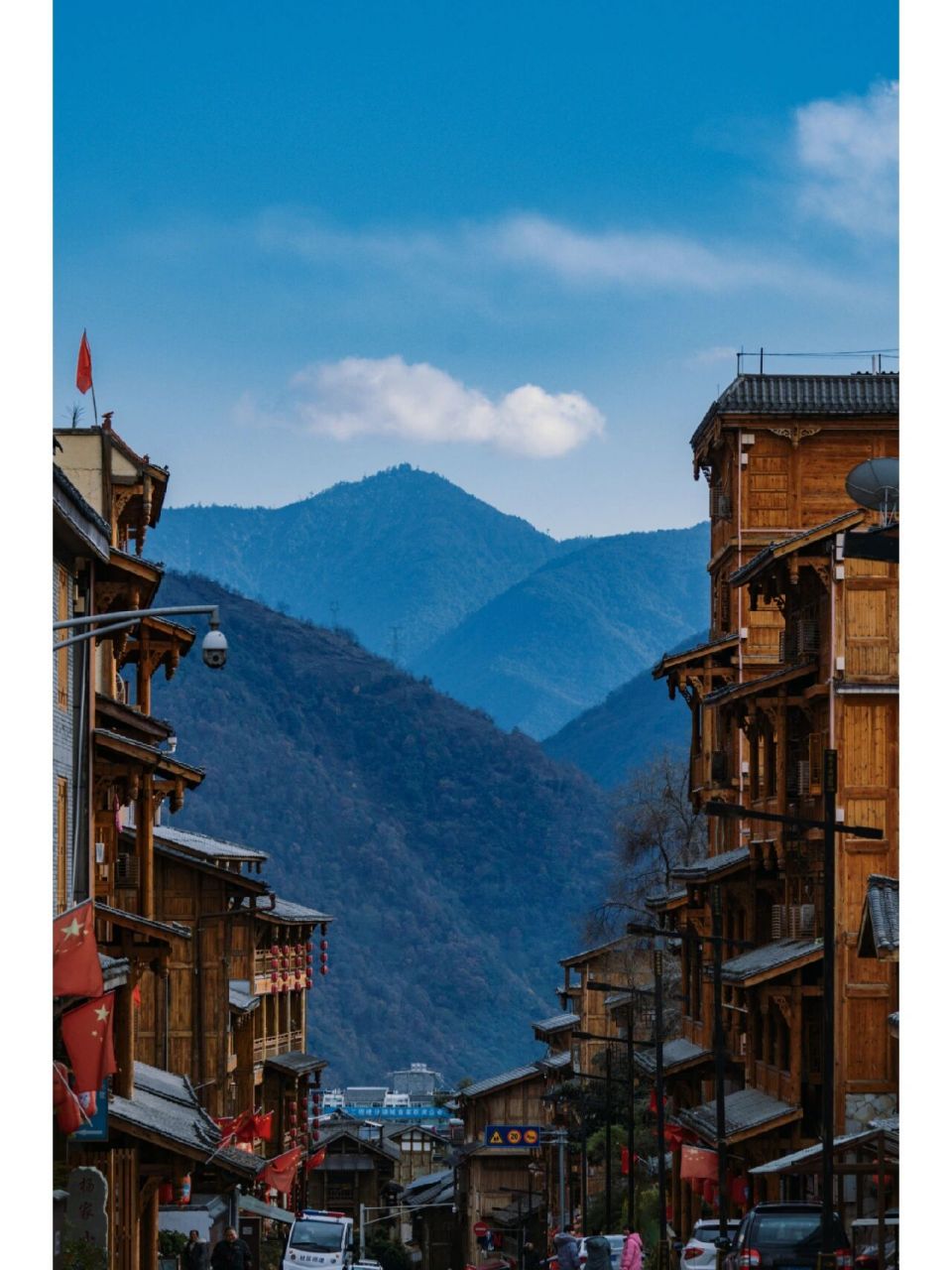 海螺沟磨西古镇|一个雪山下的小镇90 99地址:泸定县磨西古镇 91