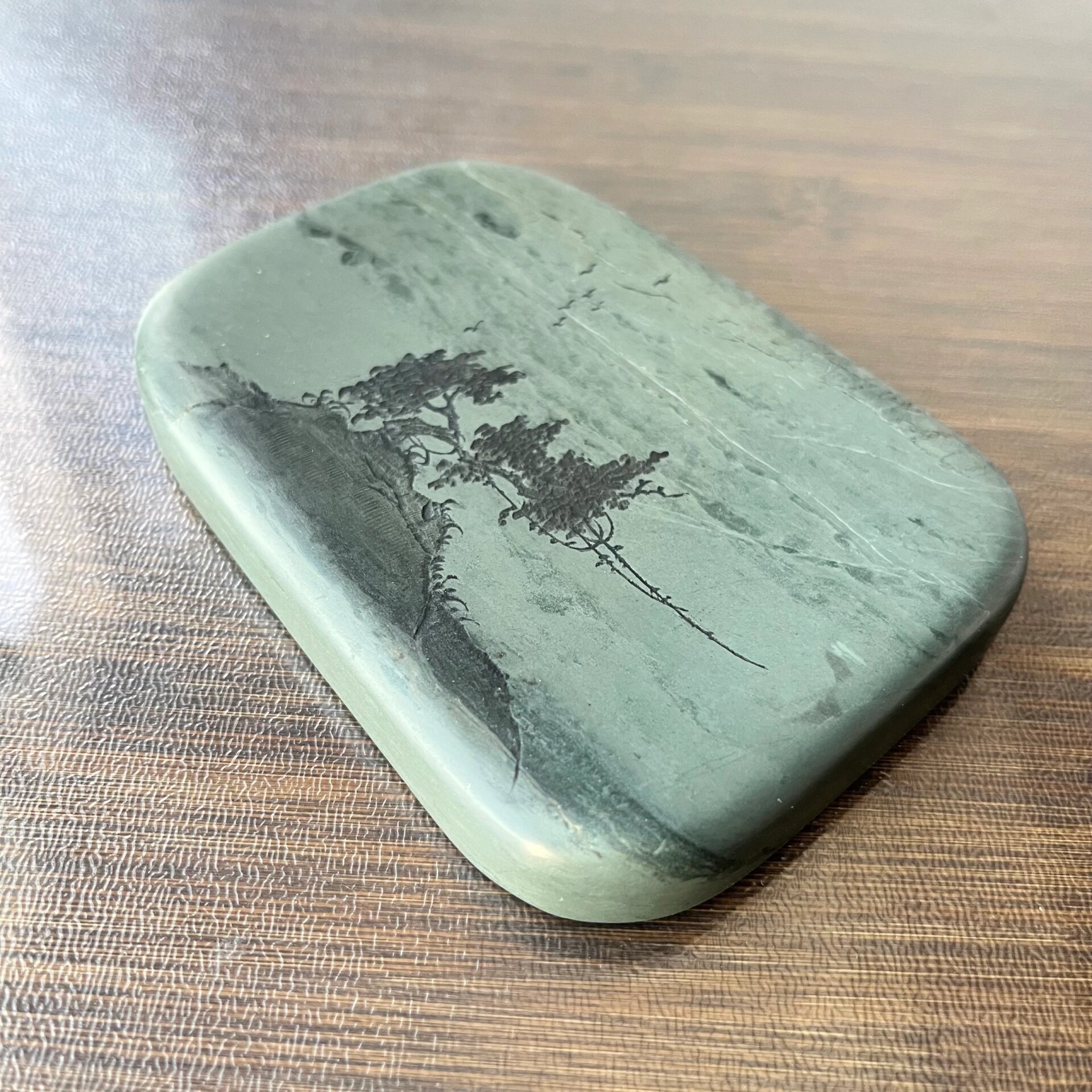 砚台 洮砚 水泉老坑洮砚   【砚种】:洮河砚 【材质】:水泉老坑