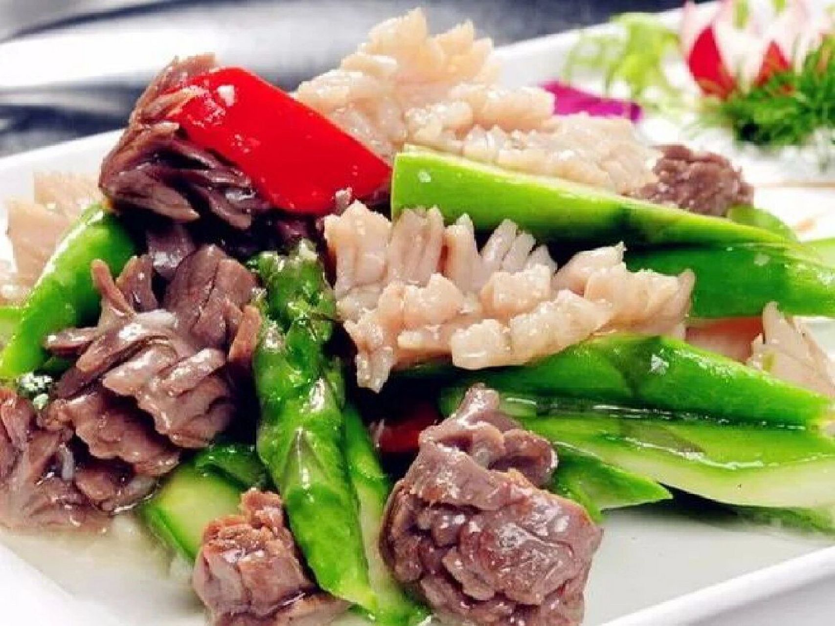 经典鲁菜油爆双脆 鲁菜正宗的油爆双脆做法极难,对火候的要求极为苛刻