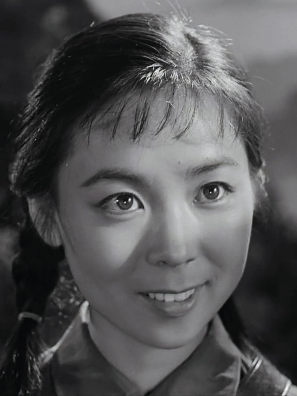 回顾经典★英雄儿女王芳剧照欣赏 《英雄儿女》是长春电影制片厂1964