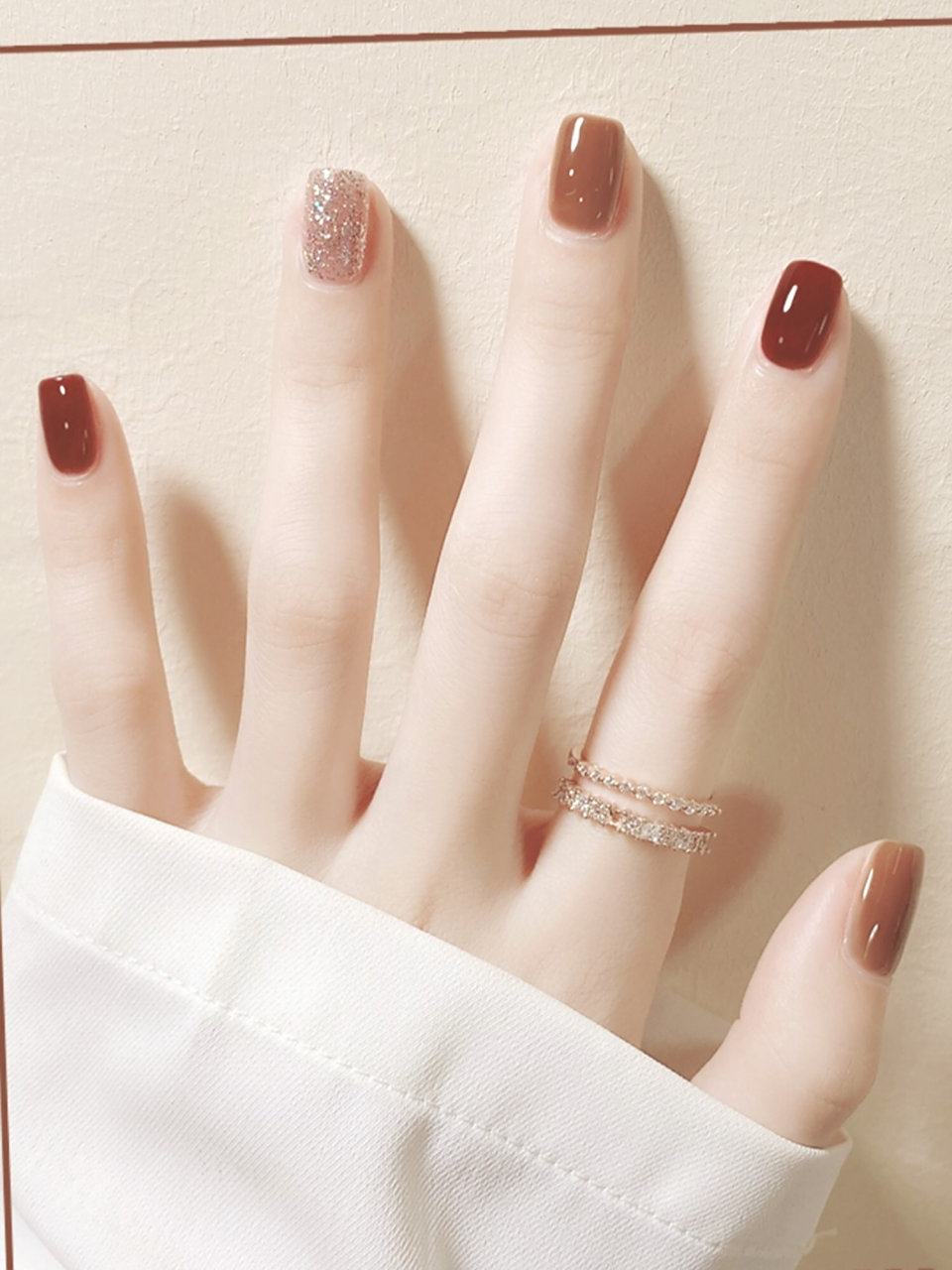 2021初春超显白的美甲色 超显白的美甲色