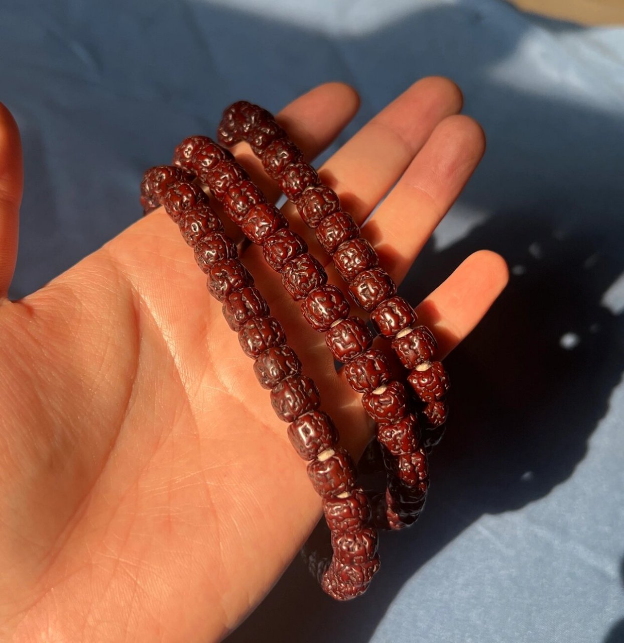 藏传金刚 一个朱砂供的108金刚菩提,基本没啥色差,磨损也很好,小年份6