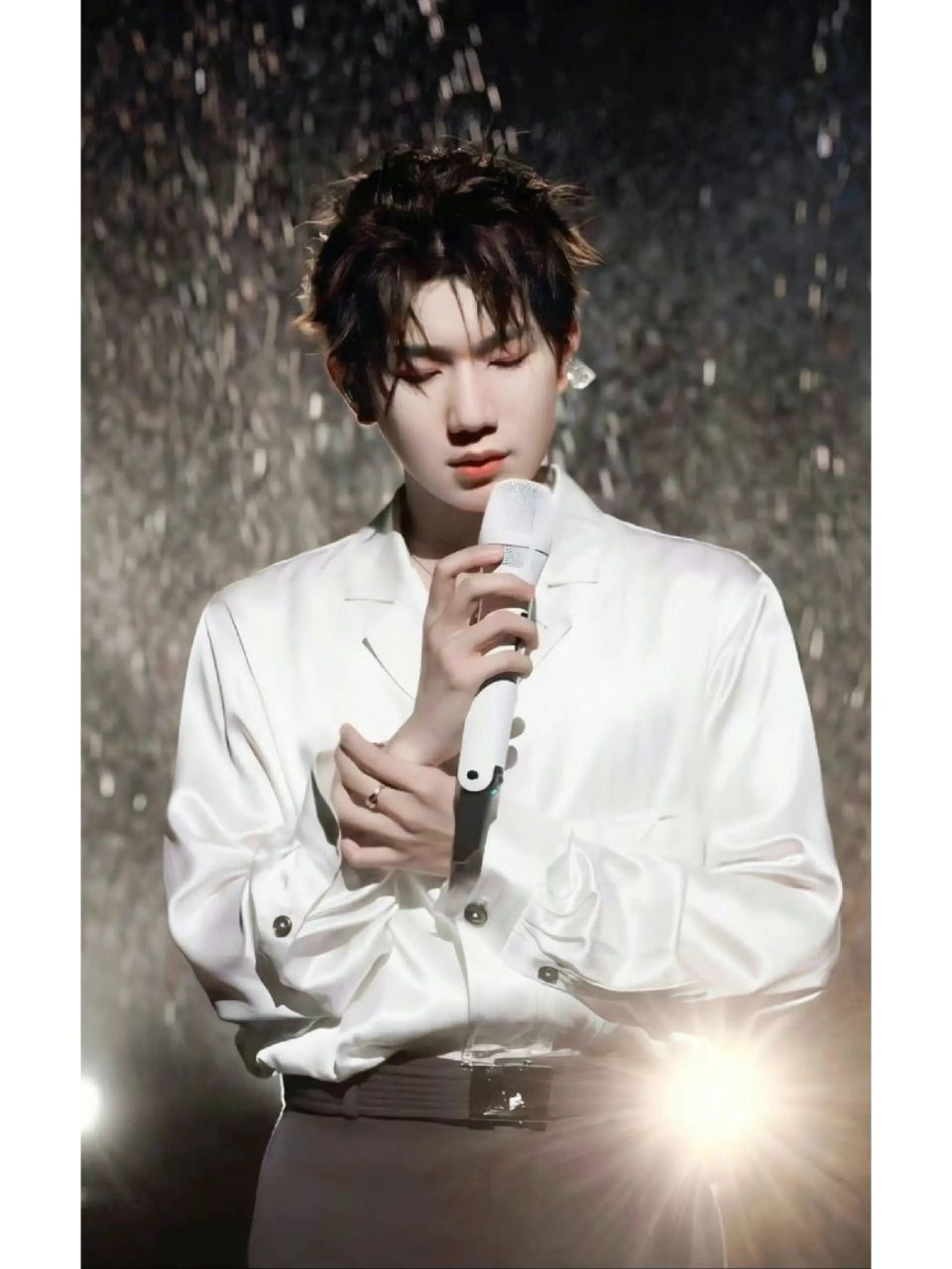 【王源】&高清图片 一起欣赏一下源哥的神图