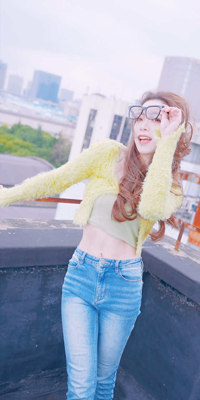 希然iris,时尚大长腿写真壁纸图集