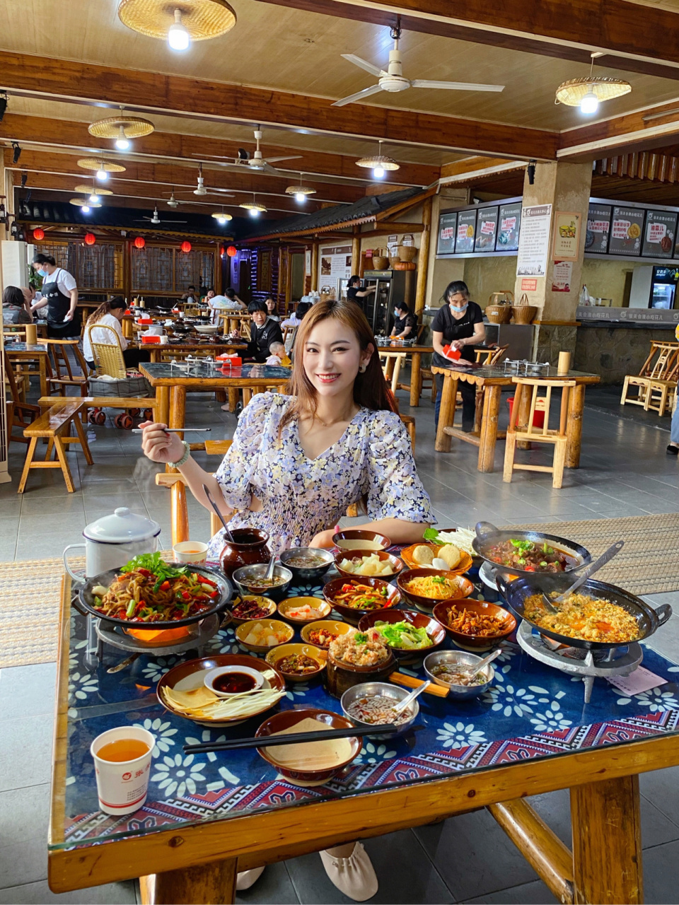 张关合渣|点了一个菜,送了一桌子09还无限续 7215恩施人管大