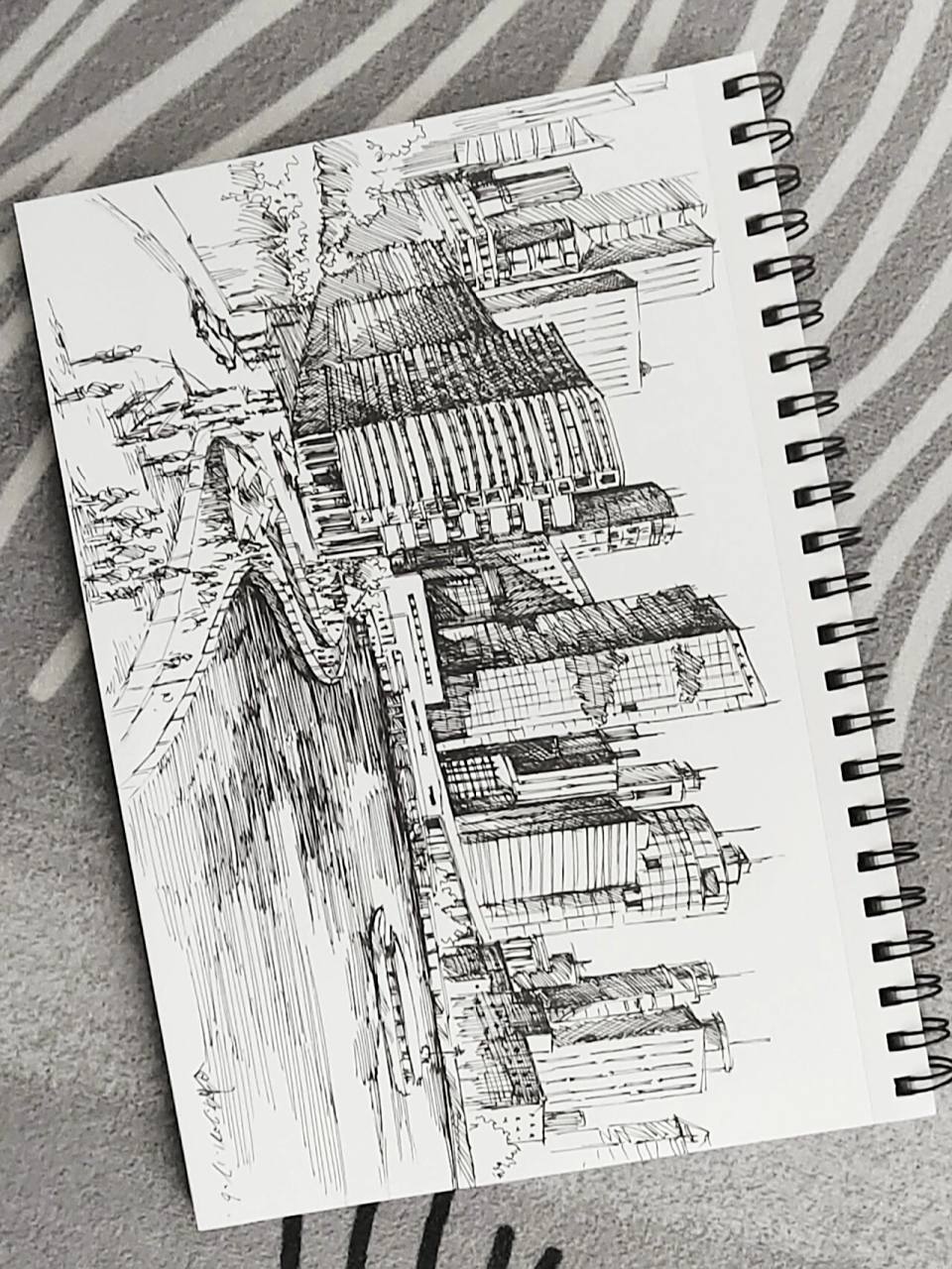 刚画的速写城市建筑高楼大厦画法 拍些细节 弱弱的说几句,钢笔建筑