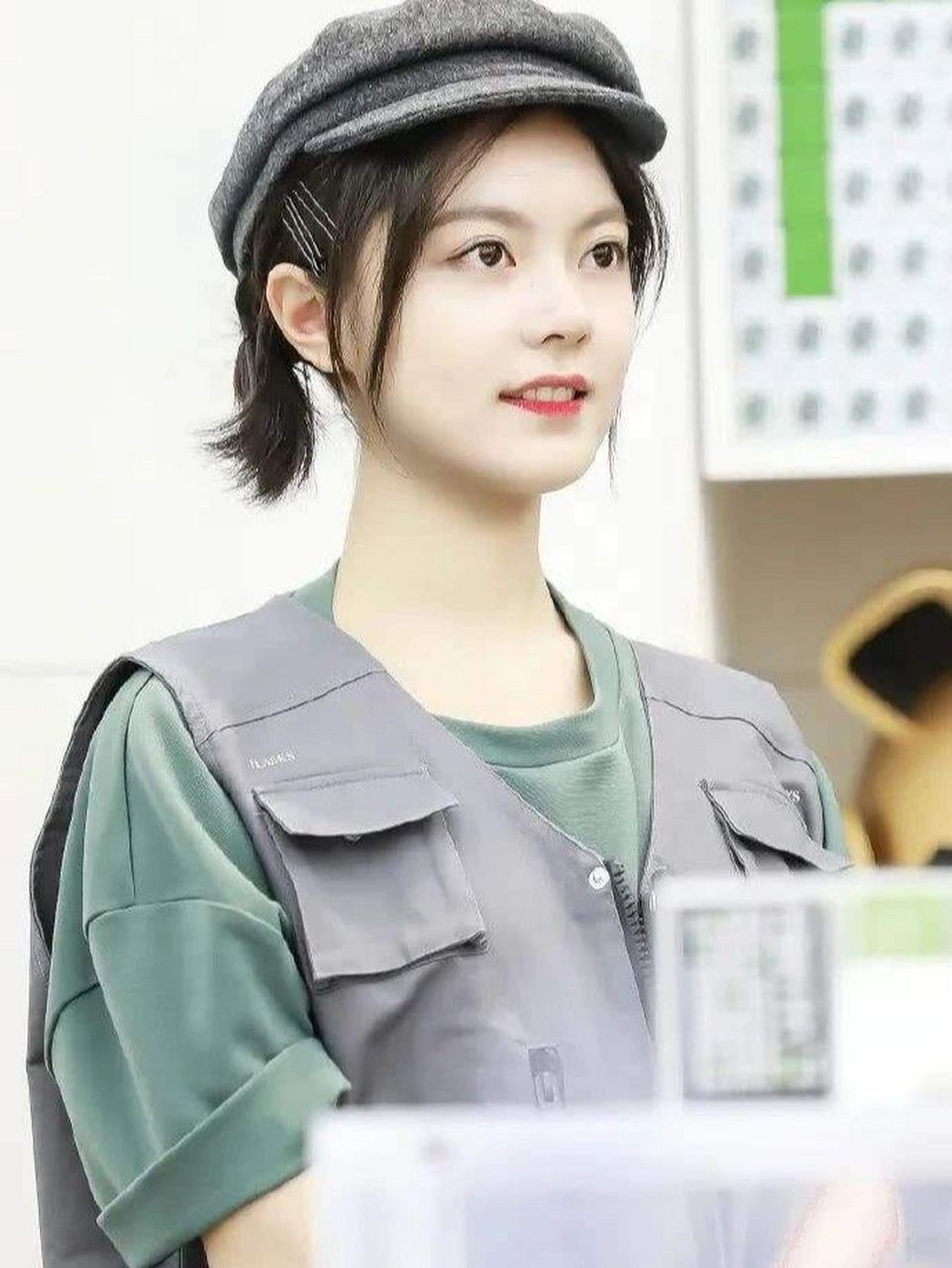 赵今麦美照收集 曾经的小女孩已经长大,有谁还记得她?