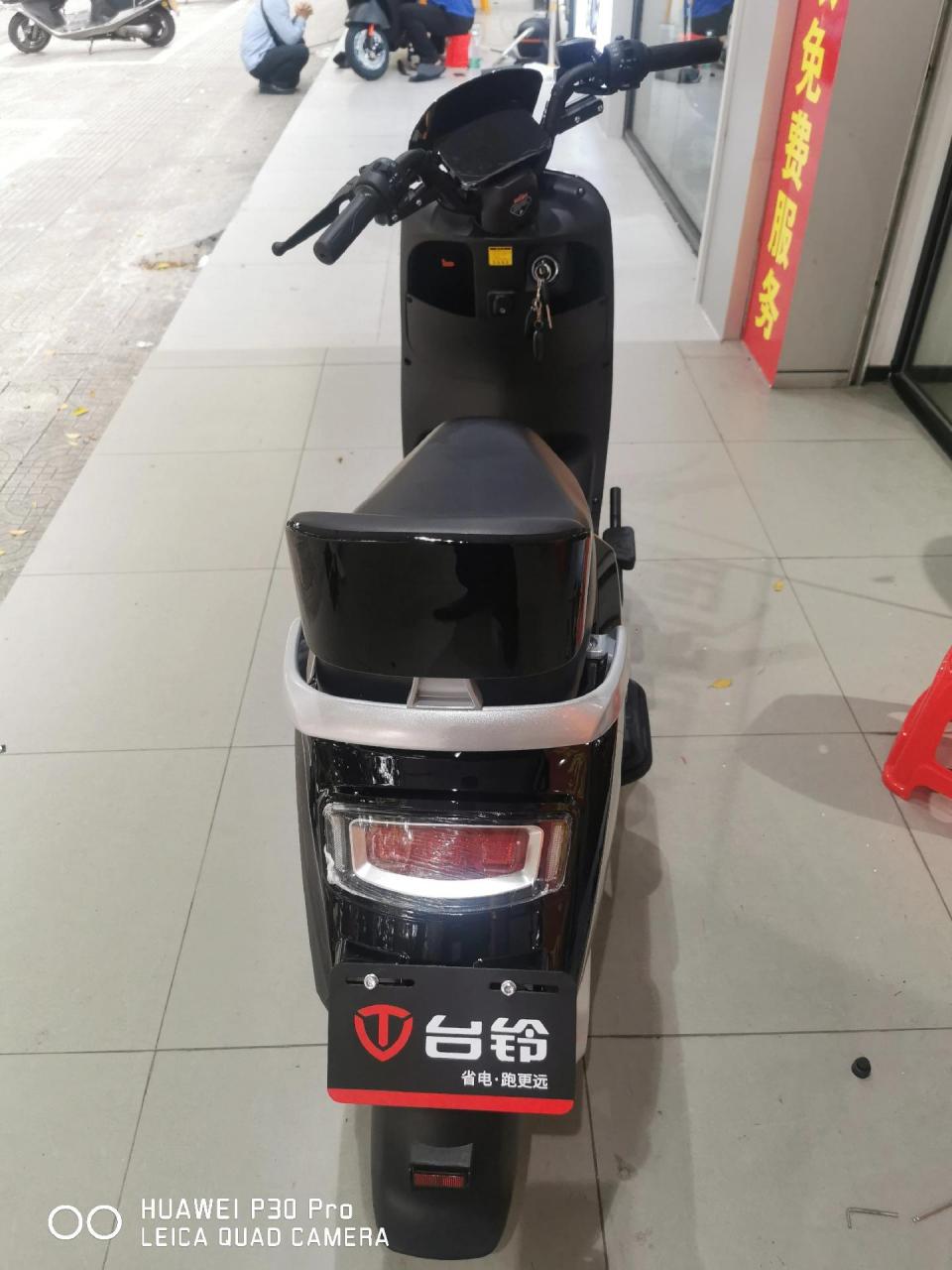 台铃电动车 《可川》超能j版,金刚黑,靠背版.