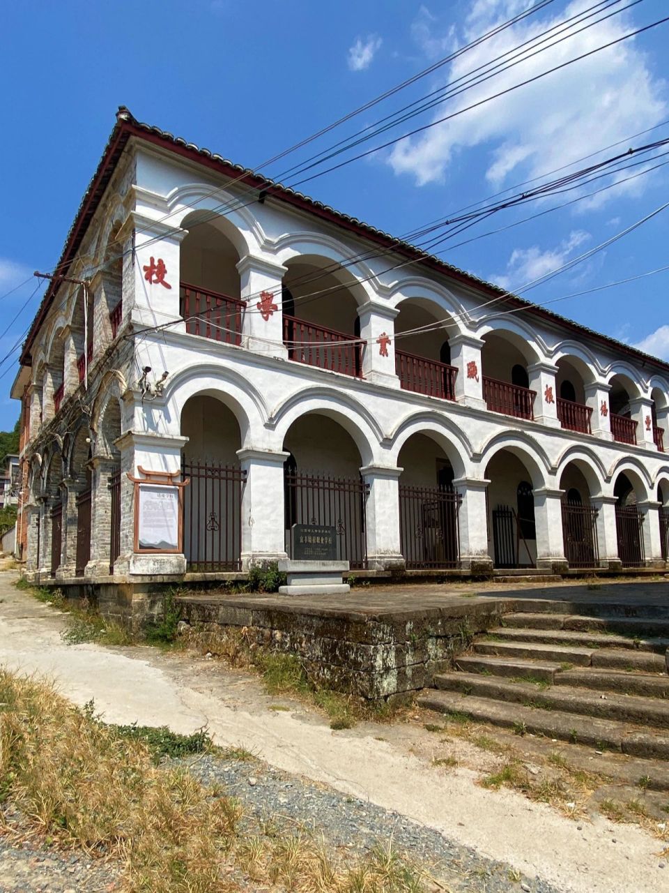 尚有人居住 江西宜春宜丰天宝古村,至今已有上千年的历史,特意驱车